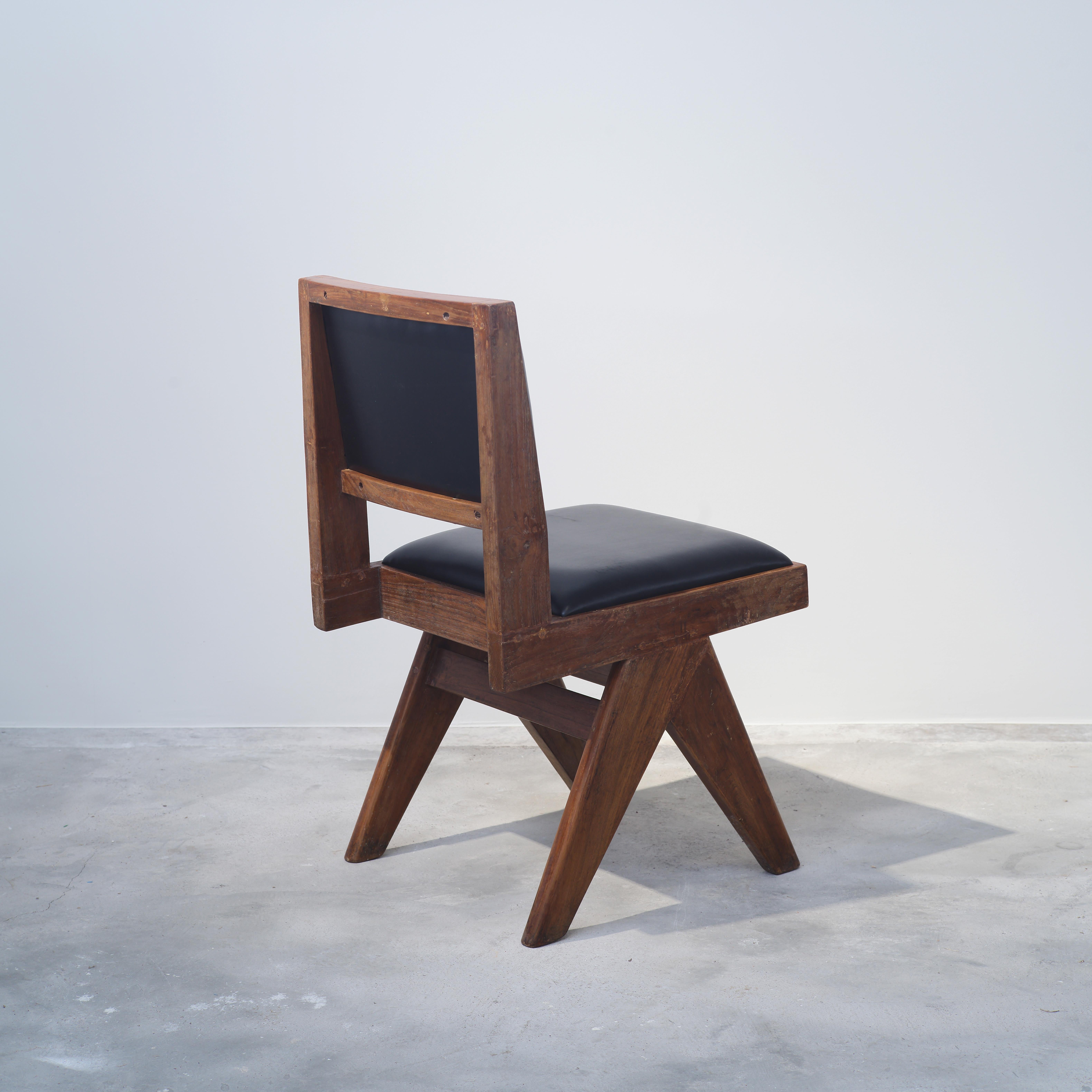 Pierre Jeanneret: 4er-Set Stühle PJ-SI-25-E / Authentischer Mid-Century-Modern-Set im Angebot 2