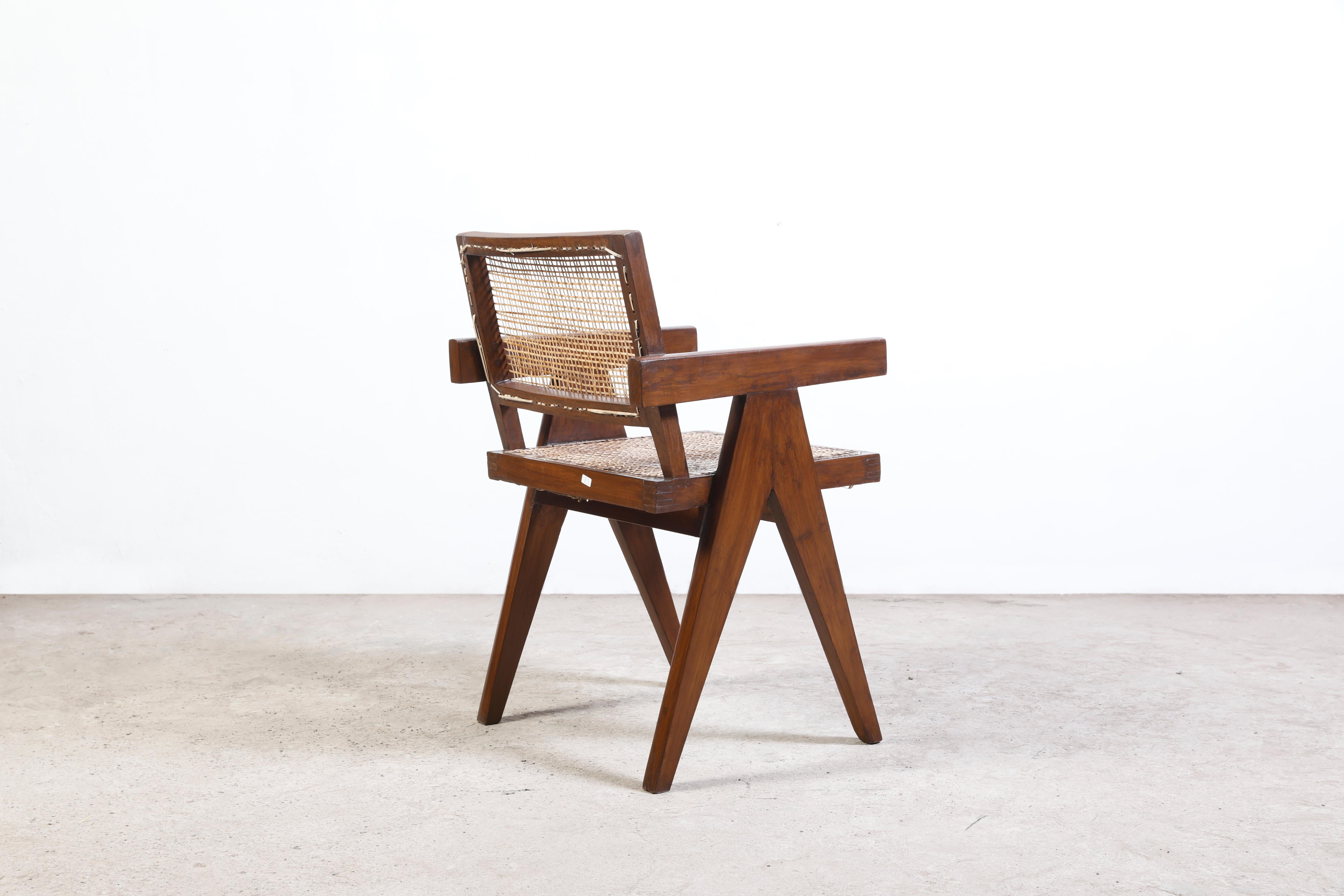 Pierre Jeanneret Set of 8 Chairs / Authentic Mid-Century Modern PJ-SI-28-B For Sale 7