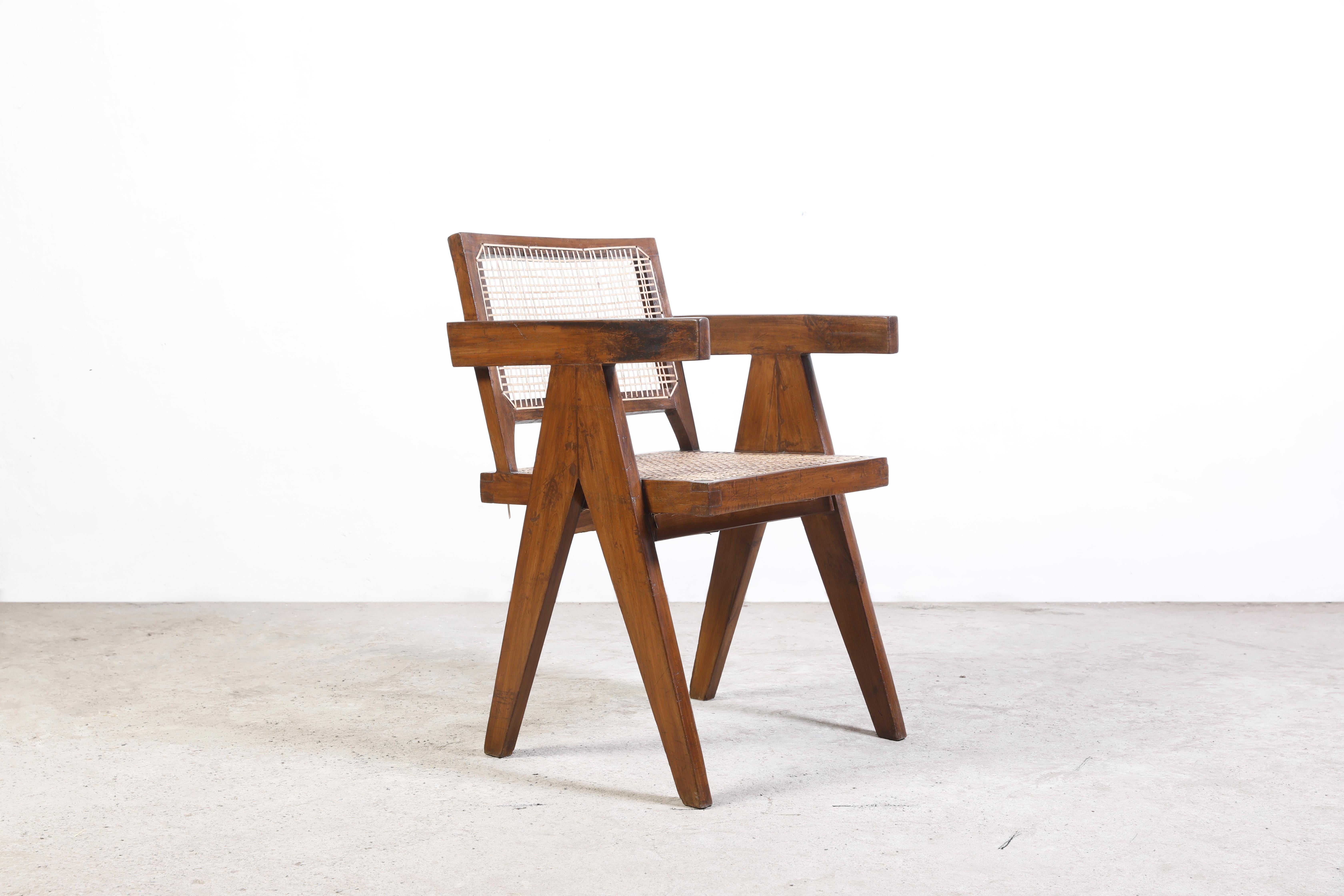 Pierre Jeanneret Set of 8 Chairs / Authentic Mid-Century Modern PJ-SI-28-B For Sale 8