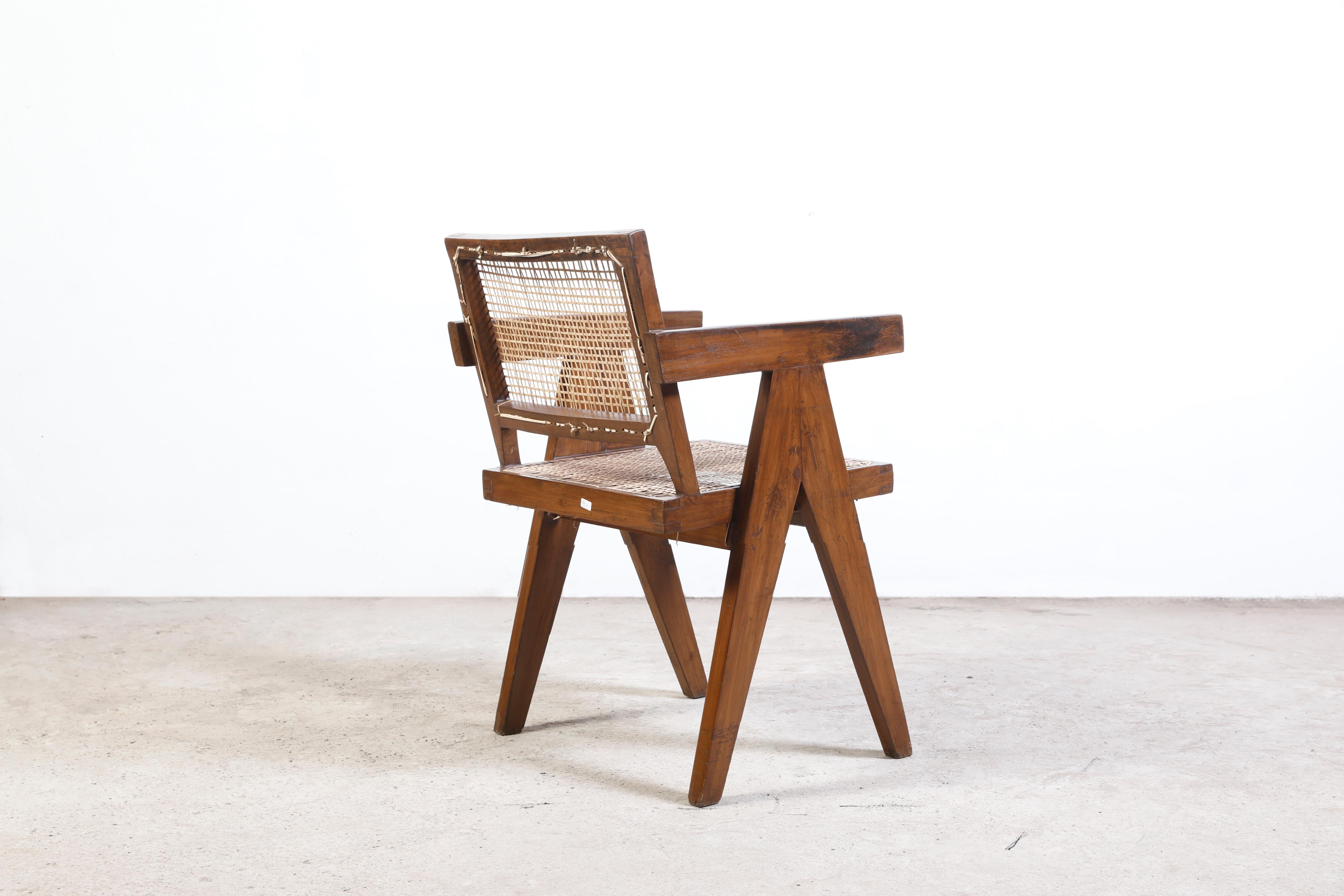 Pierre Jeanneret Set of 8 Chairs / Authentic Mid-Century Modern PJ-SI-28-B For Sale 9
