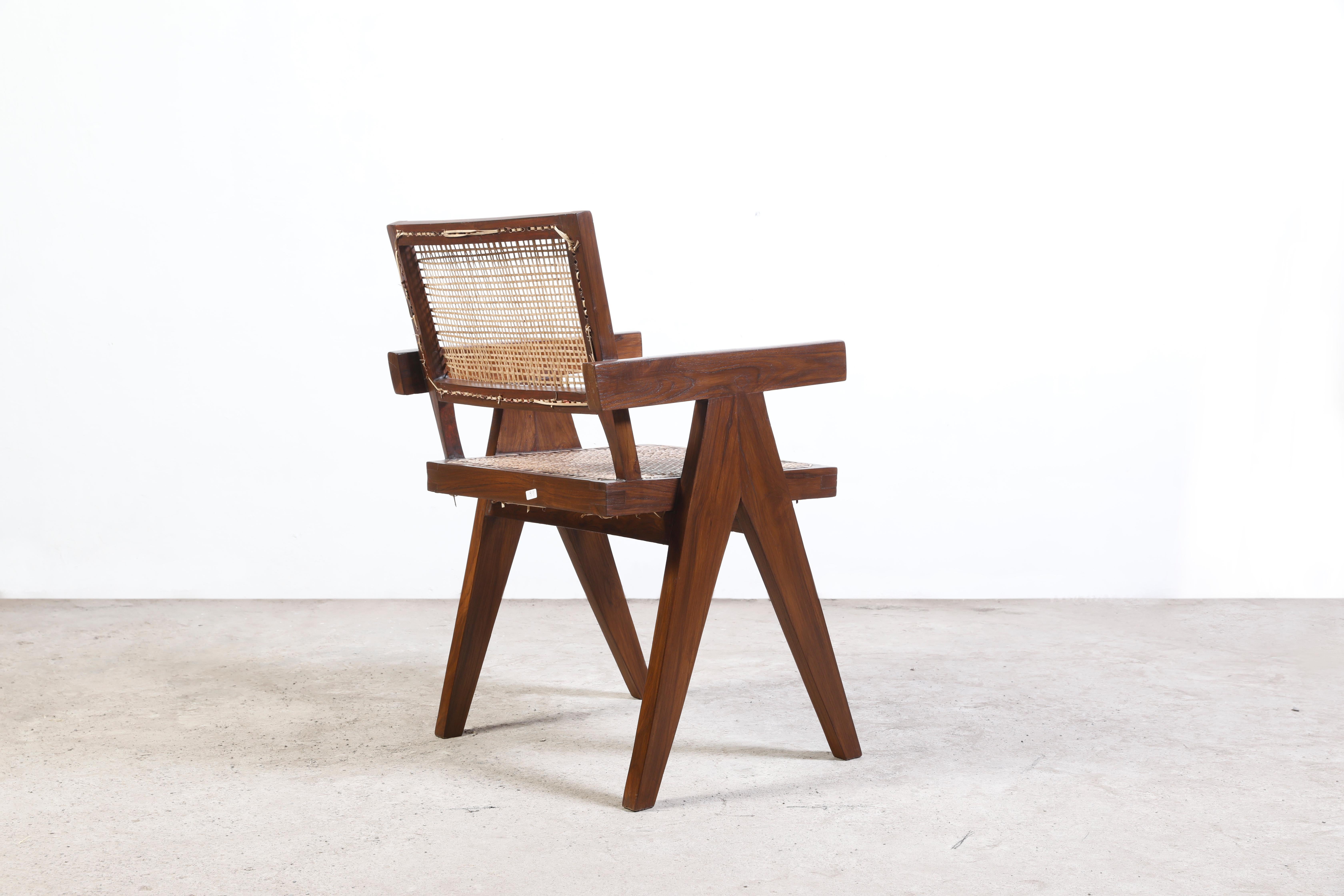 Pierre Jeanneret Set of 8 Chairs / Authentic Mid-Century Modern PJ-SI-28-B For Sale 11