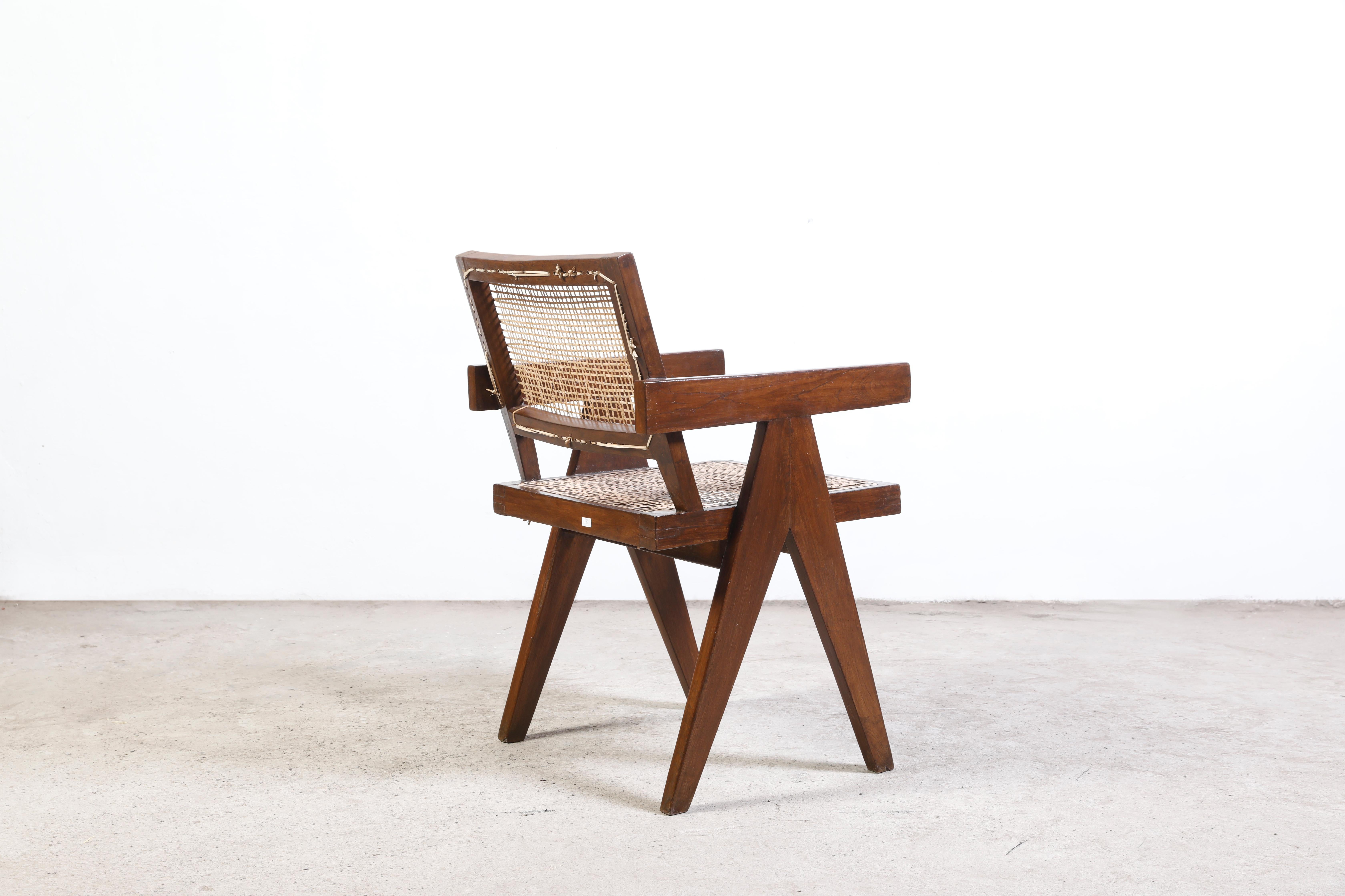 20th Century Pierre Jeanneret Set of 8 Chairs / Authentic Mid-Century Modern PJ-SI-28-B For Sale
