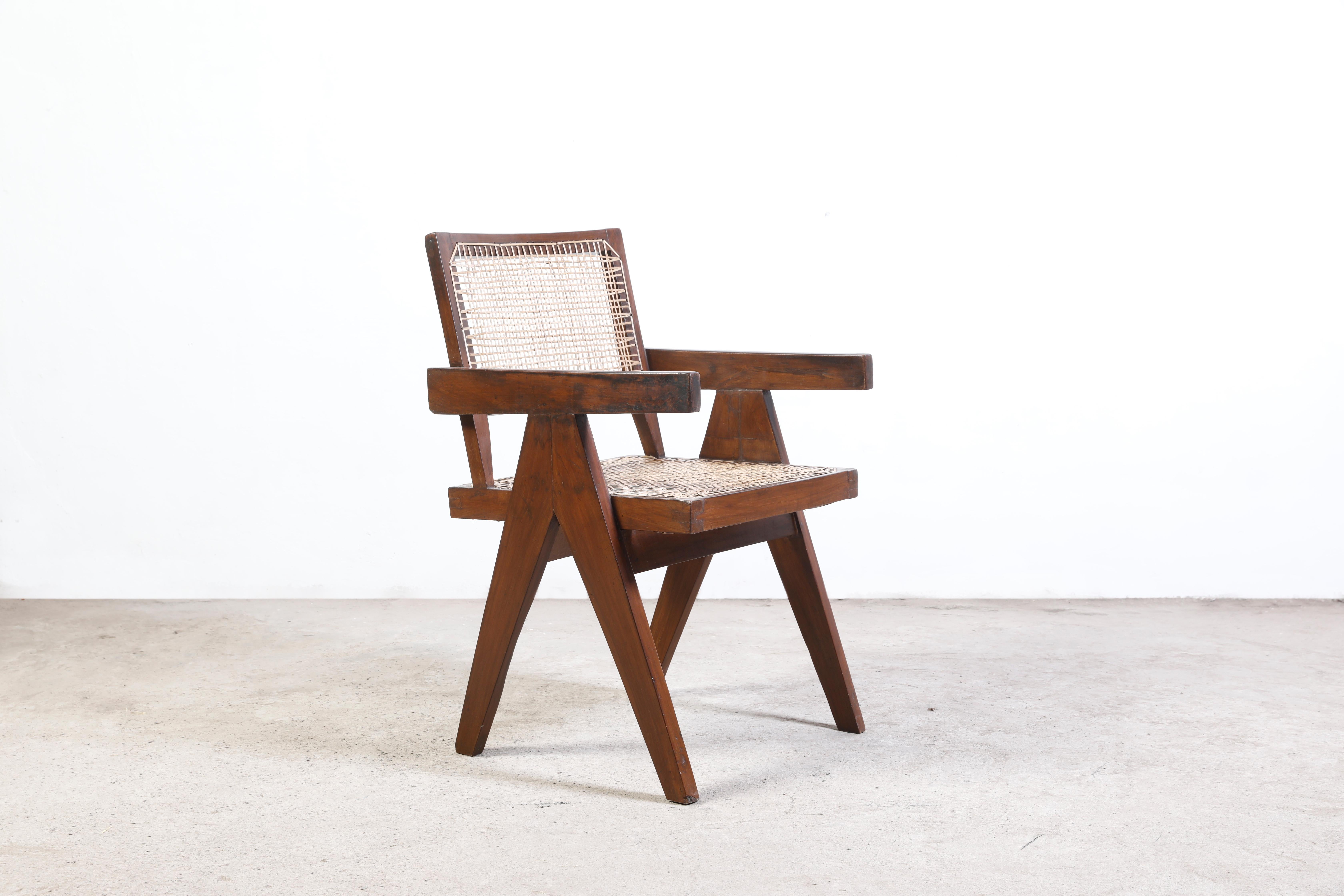 Pierre Jeanneret Set of 8 Chairs / Authentic Mid-Century Modern PJ-SI-28-B For Sale 2
