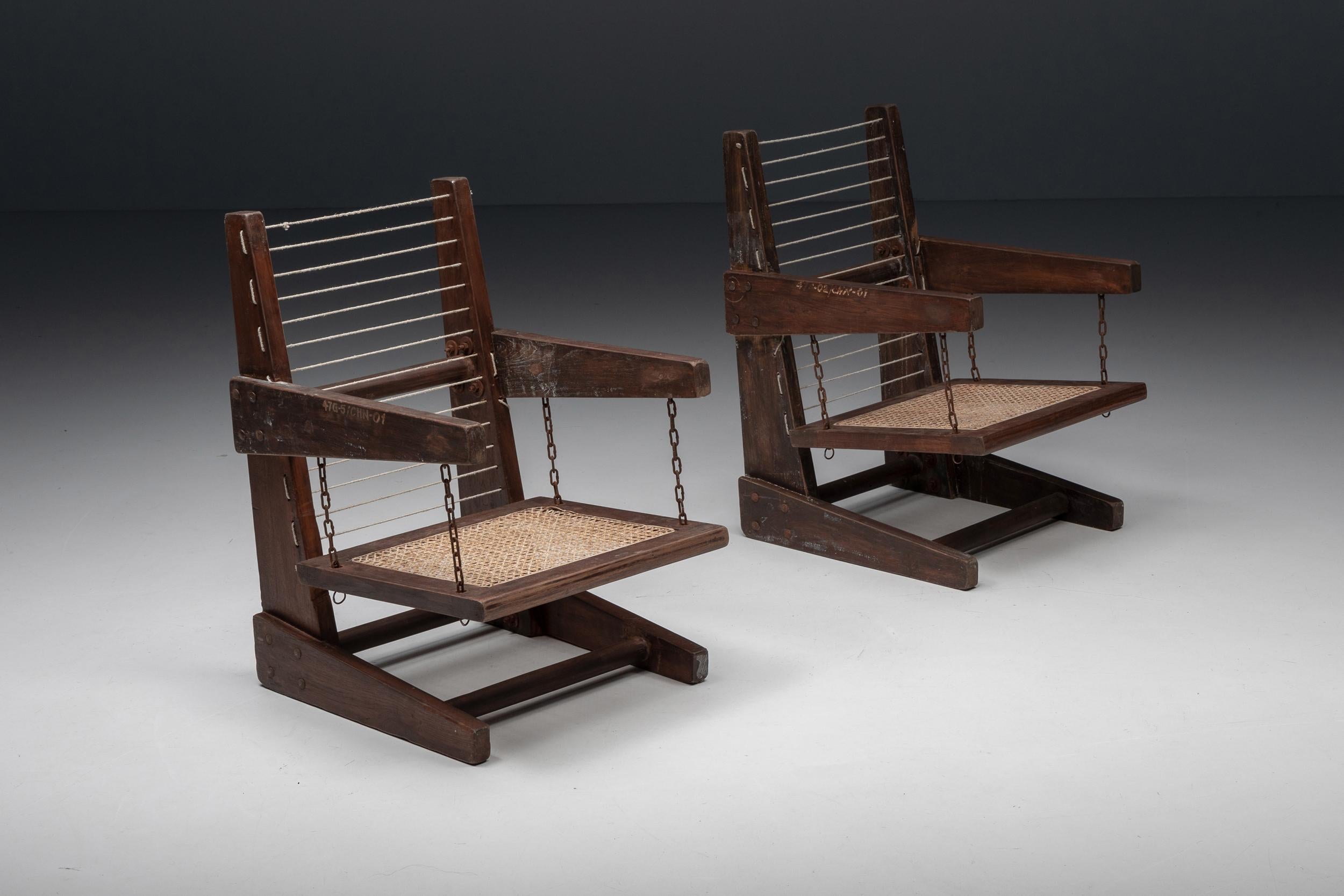 Pierre Jeanneret Demountable PJ-010615 hanging armchair, Chandigarh, 1953

Rare and important Pierre Jeanneret Model PJ-010615 armchairs also known as ‘Demountable Knock Down Chair’ made in Chandigarh, India in circa 1953-54. These extremely rare