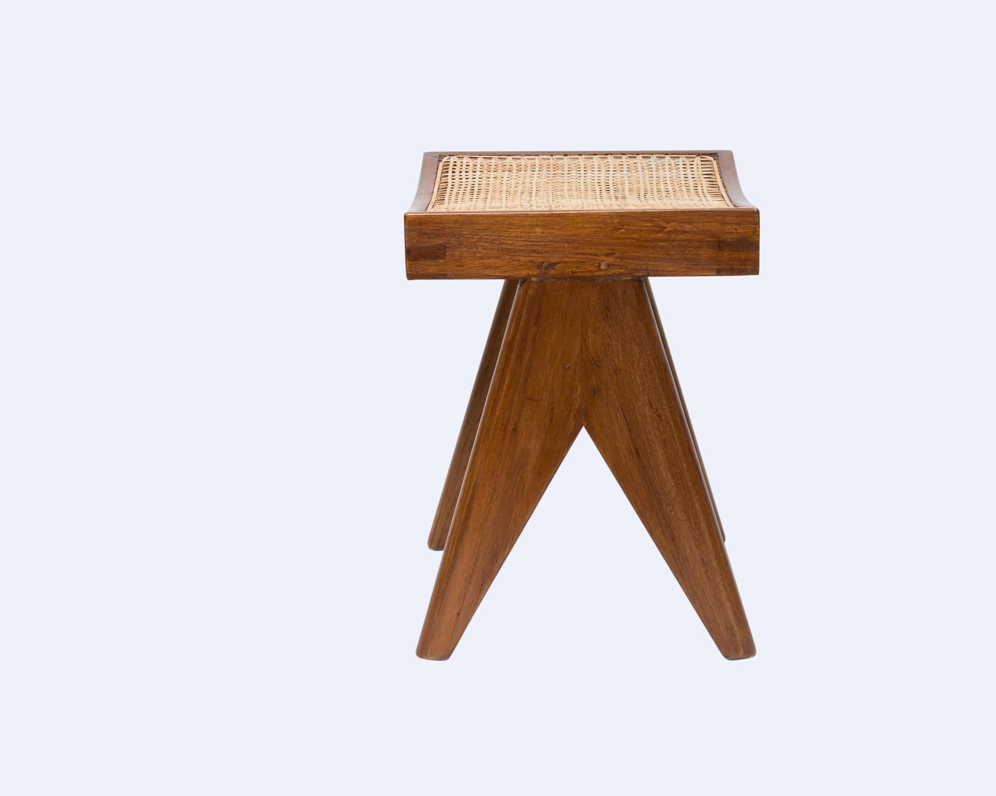 Pierre Jeanneret stool of teak
• Excellent condition for age
• Includes certificate of authenticity, certified by Jacques Dworczak, world-renowned Pierre Jeanneret authenticator and collector, author of the Assouline book 