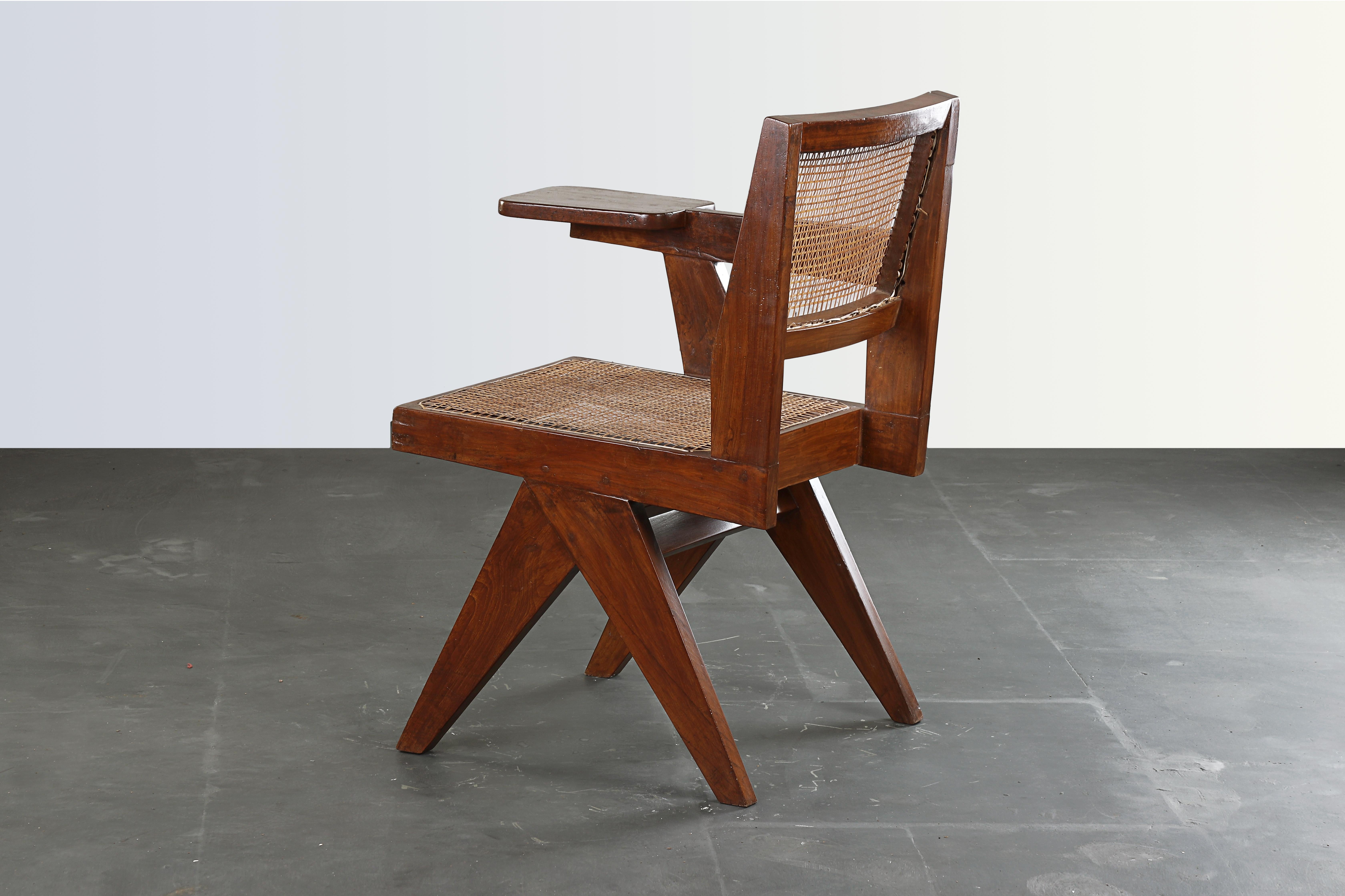 Pierre Jeanneret Student Chair / Authentic Mid-Century Modern PJ-SI-26-A In Good Condition In Zürich, CH
