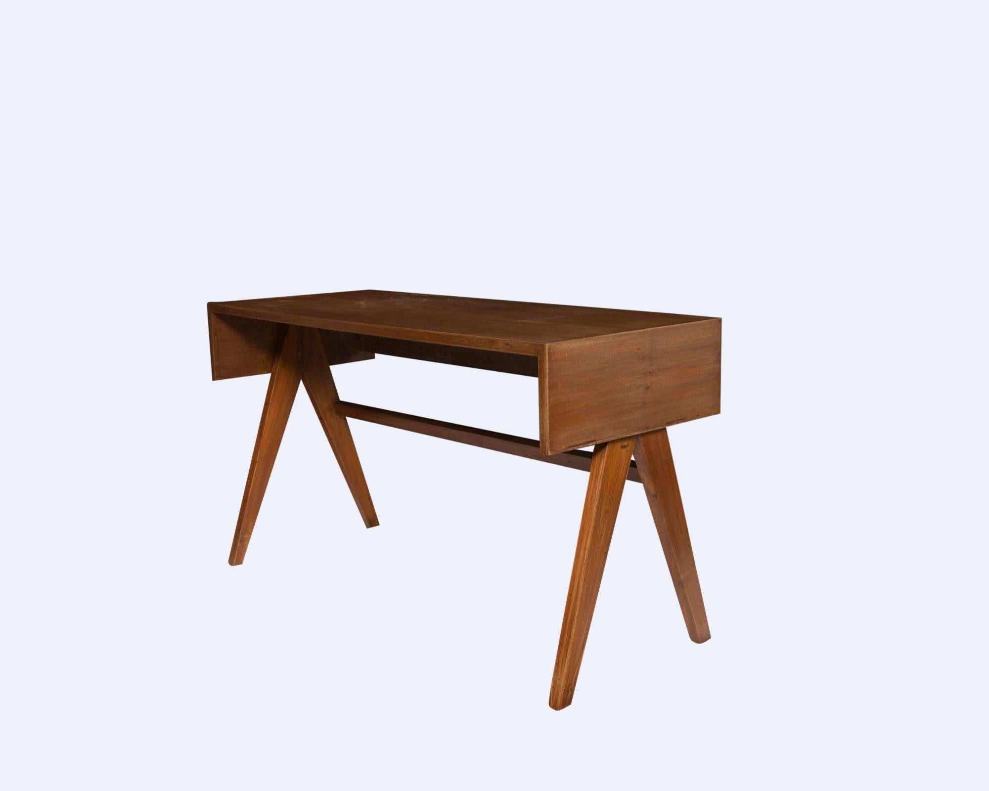 Pierre Jeanneret student desk of solid teak
• Excellent condition for age
• Includes certificate of authenticity, certified by Jacques Dworczak, world-renowned Pierre Jeanneret authenticator and collector, author of the Assouline book 