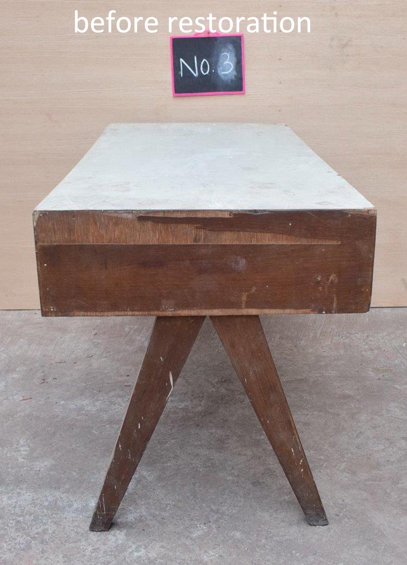 Pierre Jeanneret Student Desk with Rare Original Lettering For Sale 10