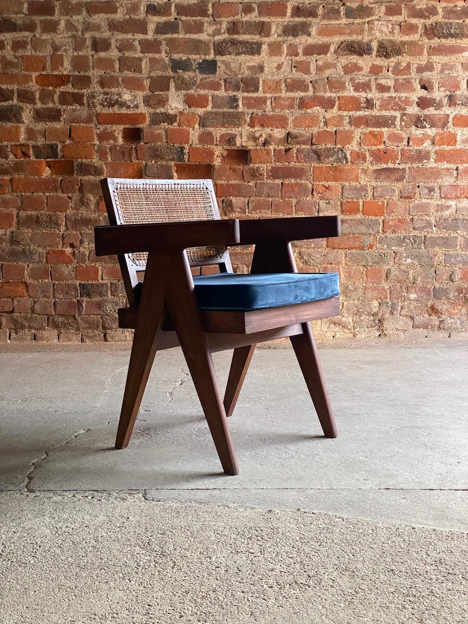 Mid-Century Modern Pierre Jeanneret Student Library Desk & V Leg Chair Chandigarh