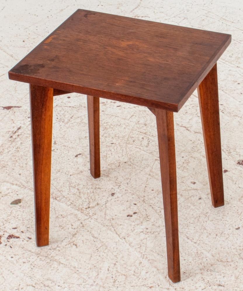 Pierre Jeanneret Style Mid-Century Modern Teak End Table In Good Condition For Sale In New York, NY