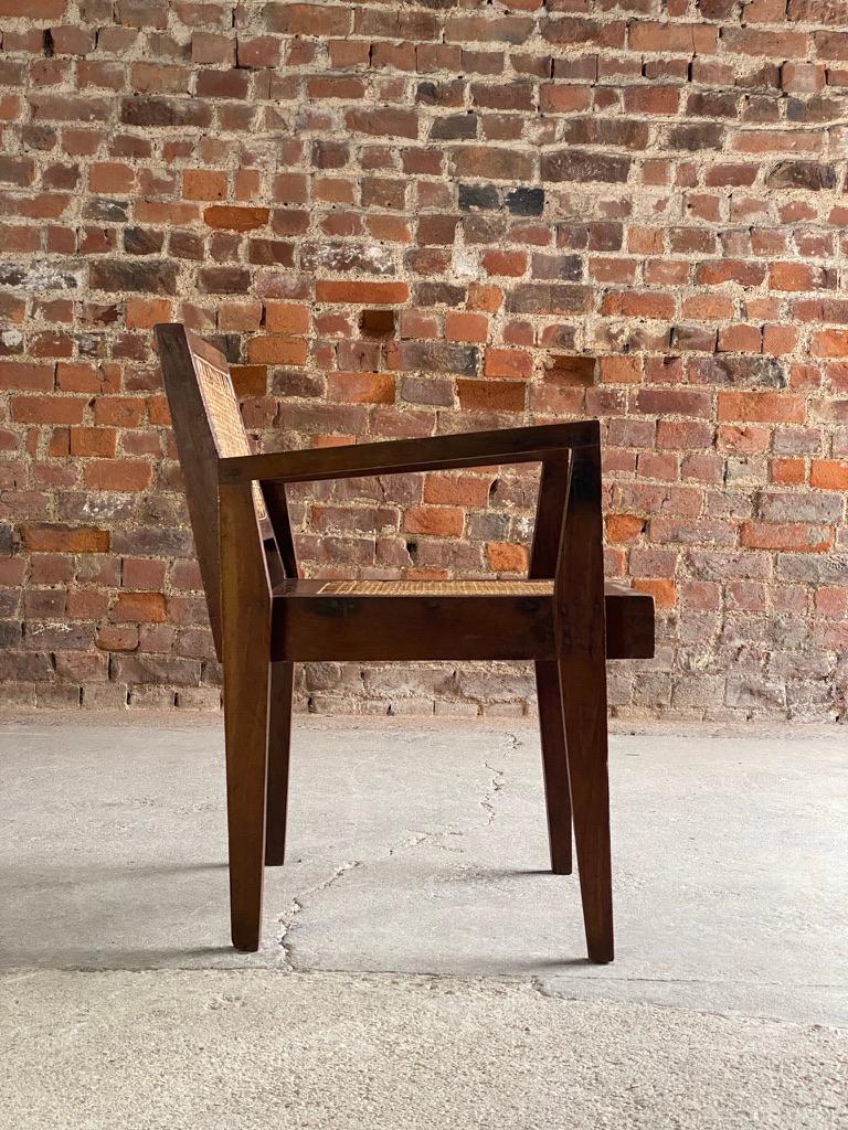 Pierre Jeanneret ‘Take Down’ Teak Armchairs Set of Eight Chandigarh Circa 1955 In Good Condition For Sale In Longdon, Tewkesbury