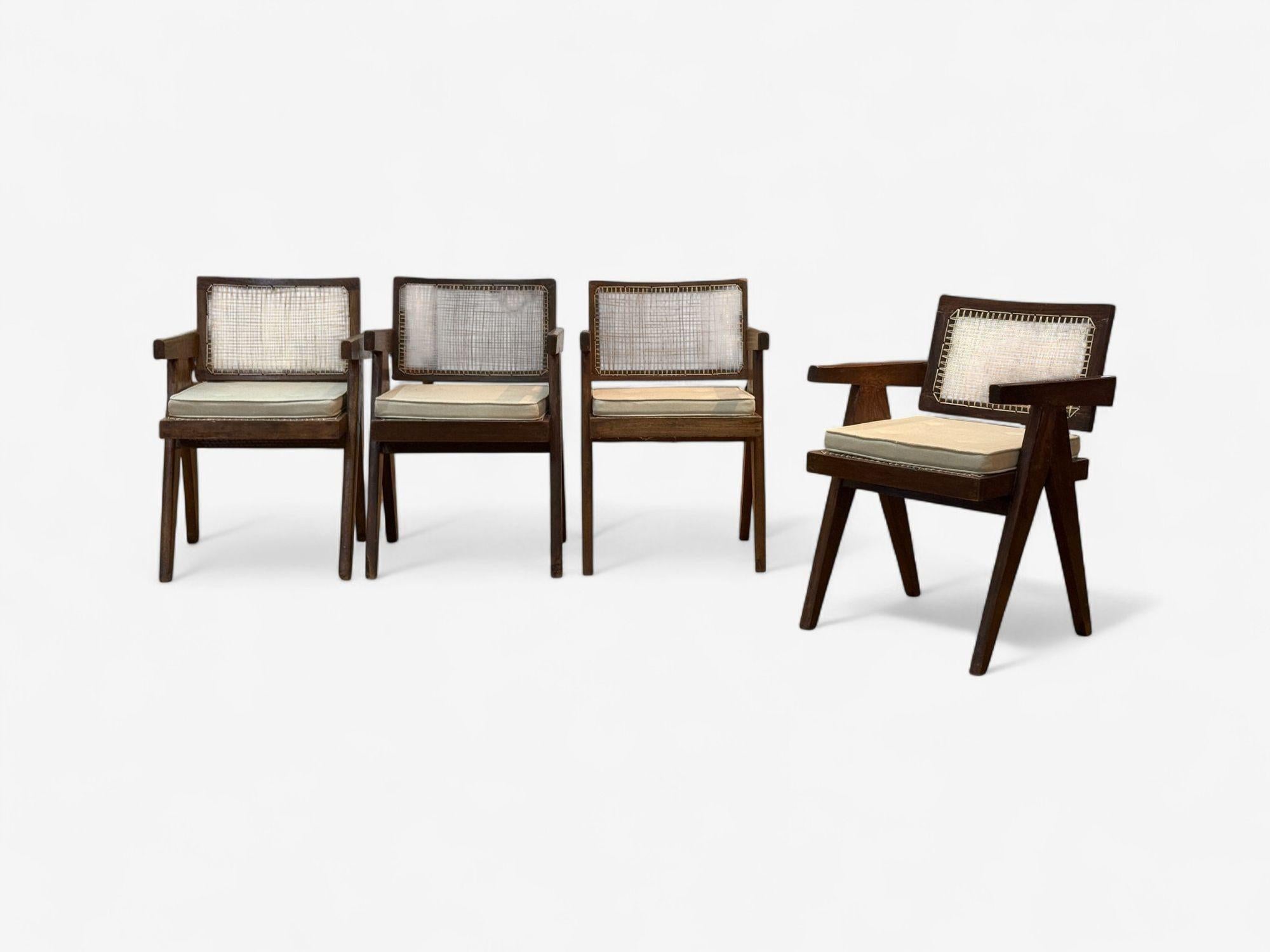 Indien Pierre Jeanneret, Teak, Cane, Four Floating Back Chairs, Chandigarh, 1960s en vente