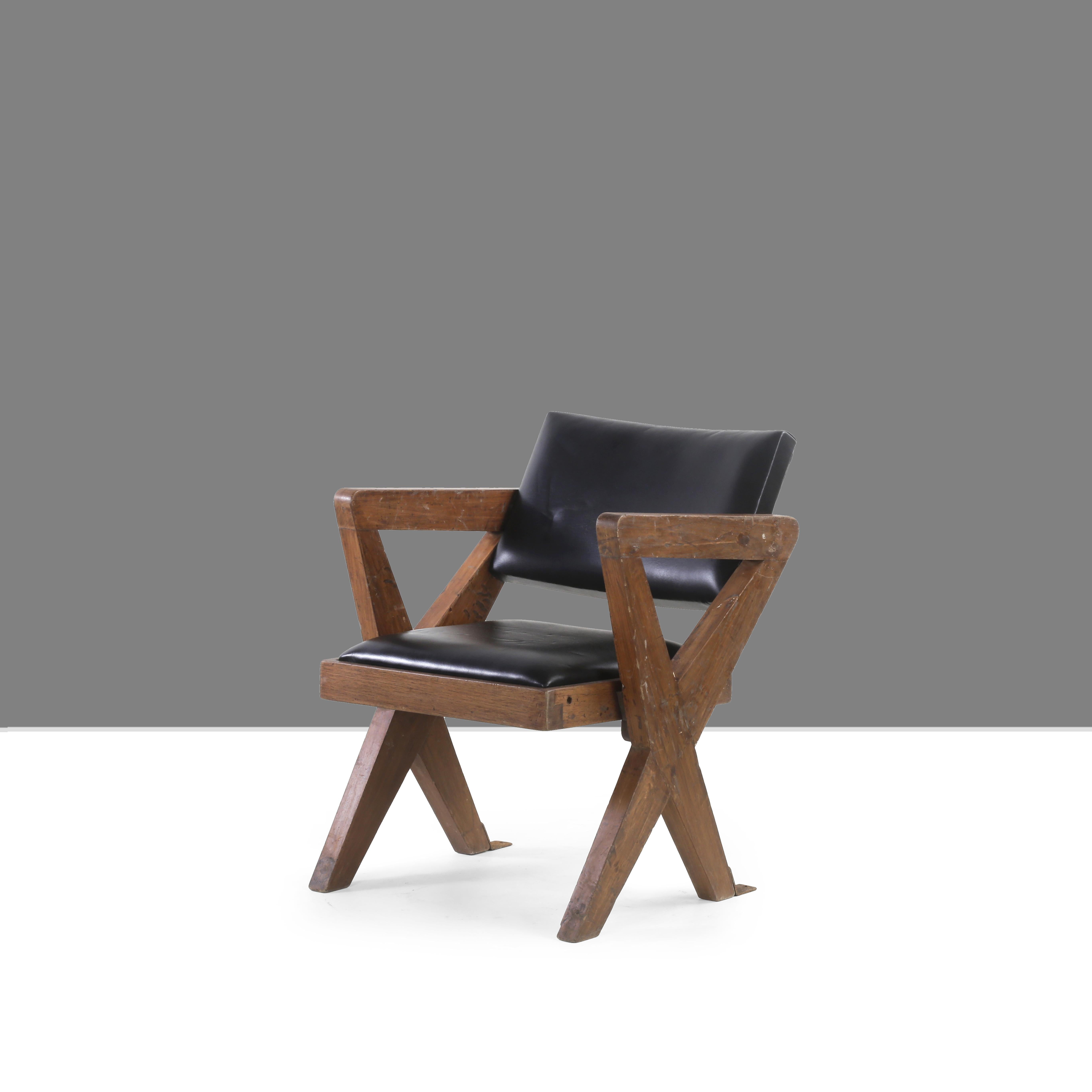Pierre Jeanneret Teak & Leather Chair PJ-SI-49-A / Authentic Mid-Century Modern  In Good Condition For Sale In Zürich, CH