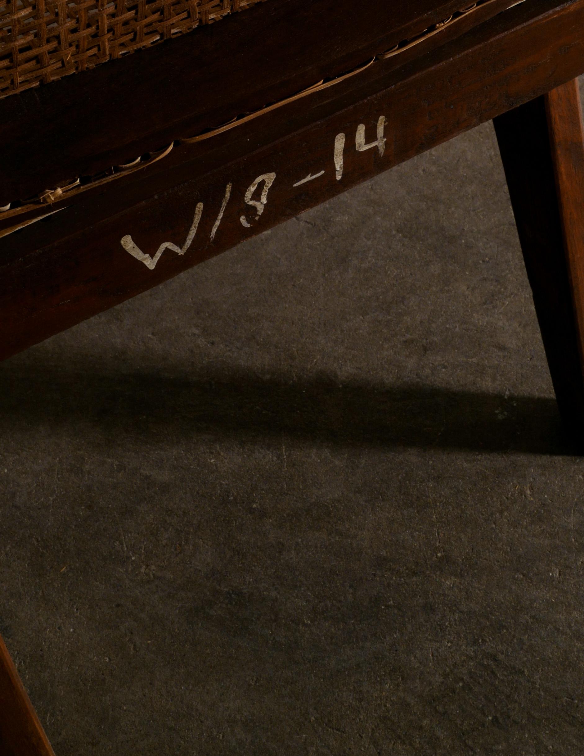 Pierre Jeanneret „Bürostuhl“ aus Teakholz aus der Mitte des Jahrhunderts für Chandigarh, Indien, 1950er Jahre im Angebot 2