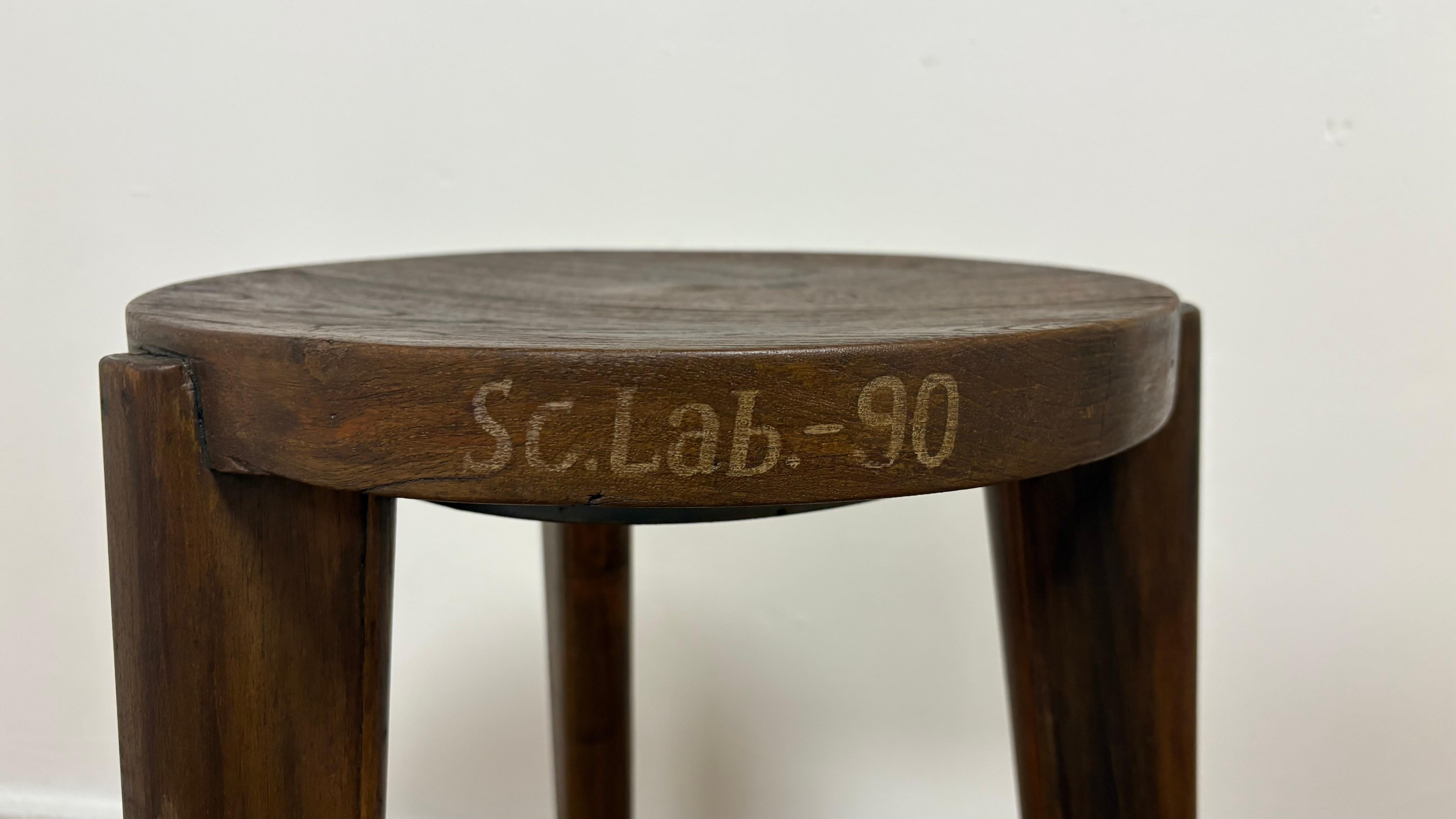 Moderno Sgabello ad anello in teak Pierre Jeanneret in vendita