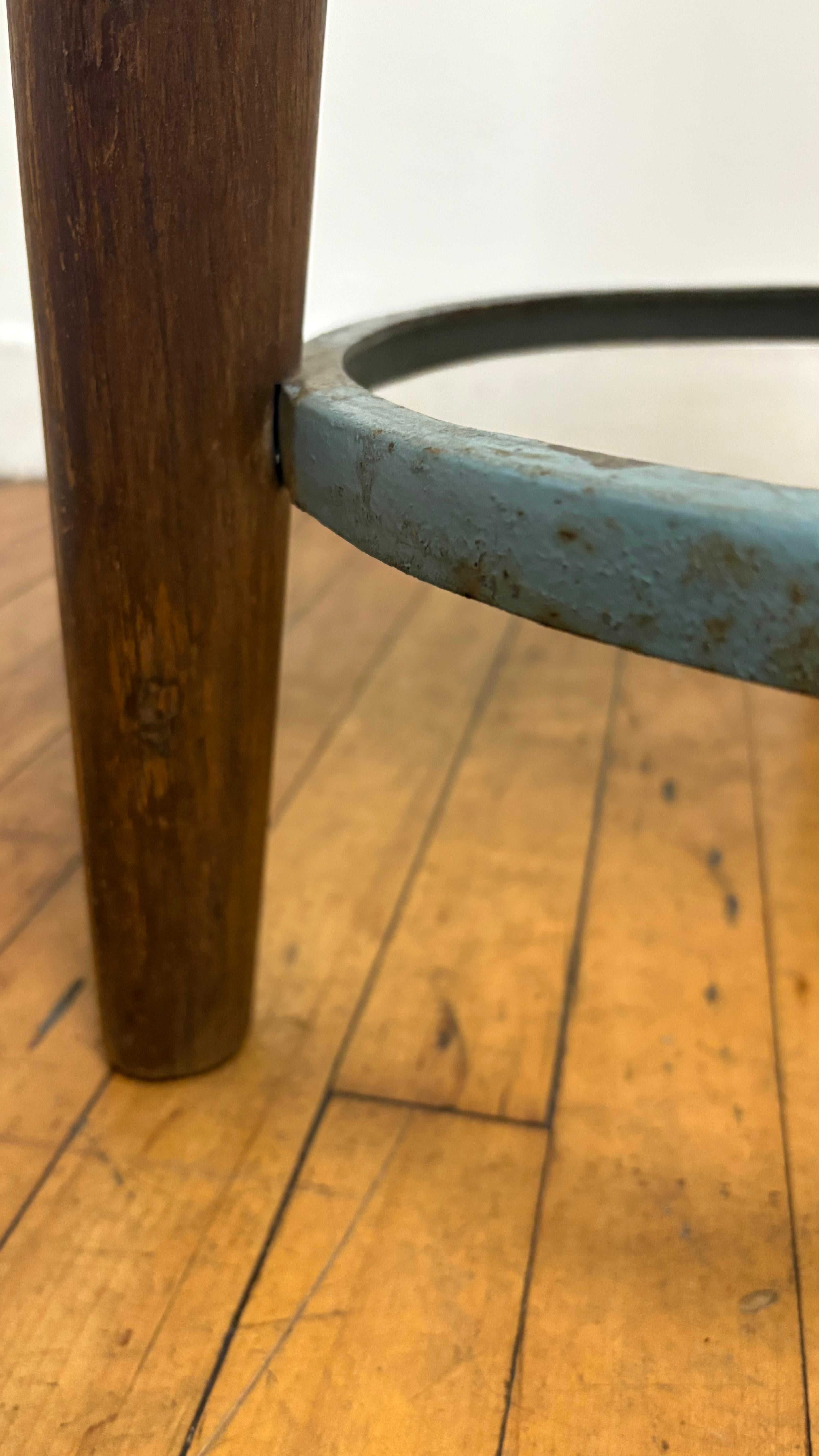 Sgabello ad anello in teak Pierre Jeanneret in vendita 1