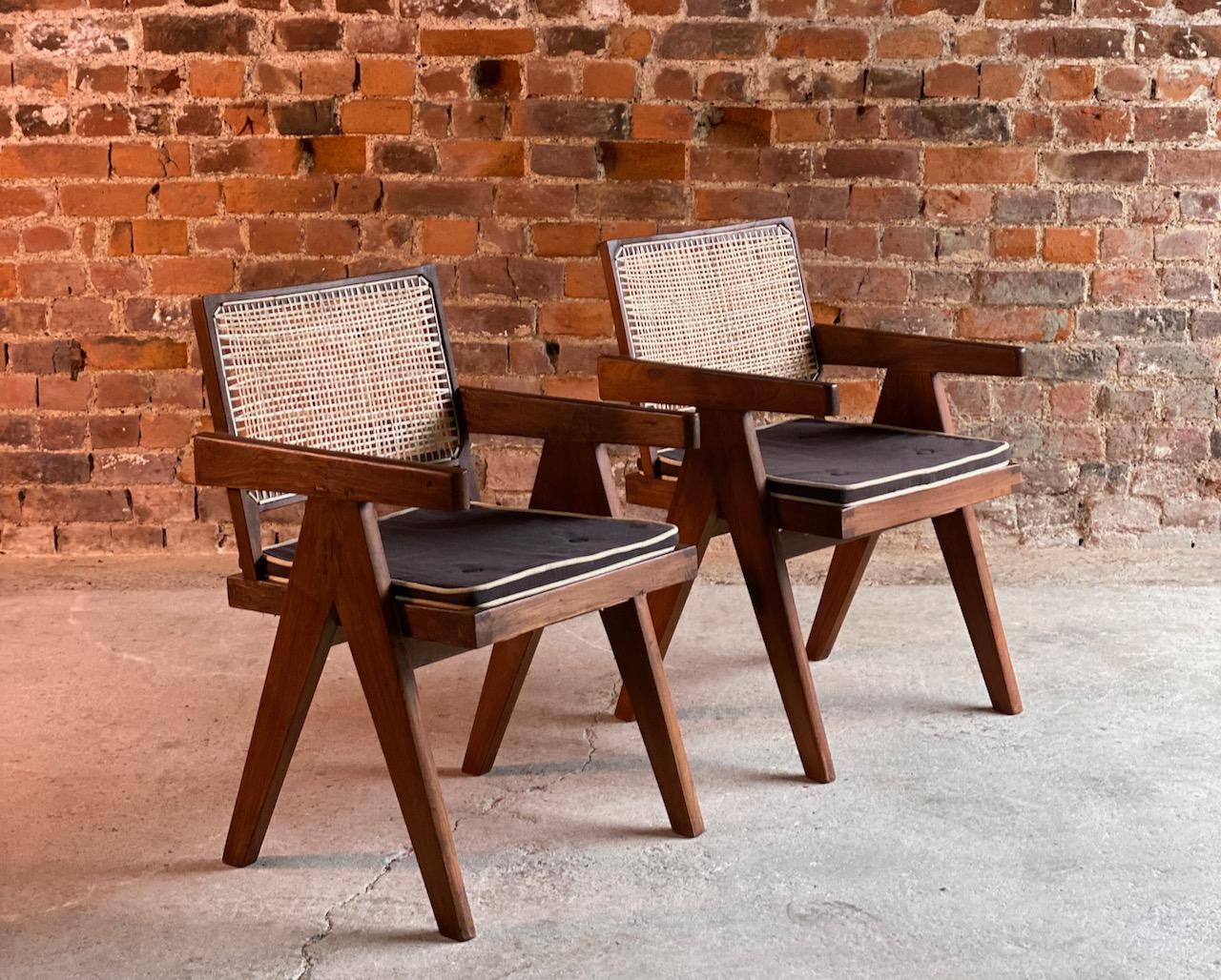 Pierre Jeanneret V Leg Chairs Pair in Teak and Cane Chandigarh, circa 1955 4