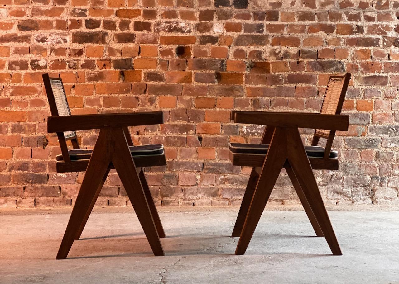Pierre Jeanneret V Leg Chairs Pair in Teak and Cane Chandigarh, circa 1955 In Good Condition In Longdon, Tewkesbury