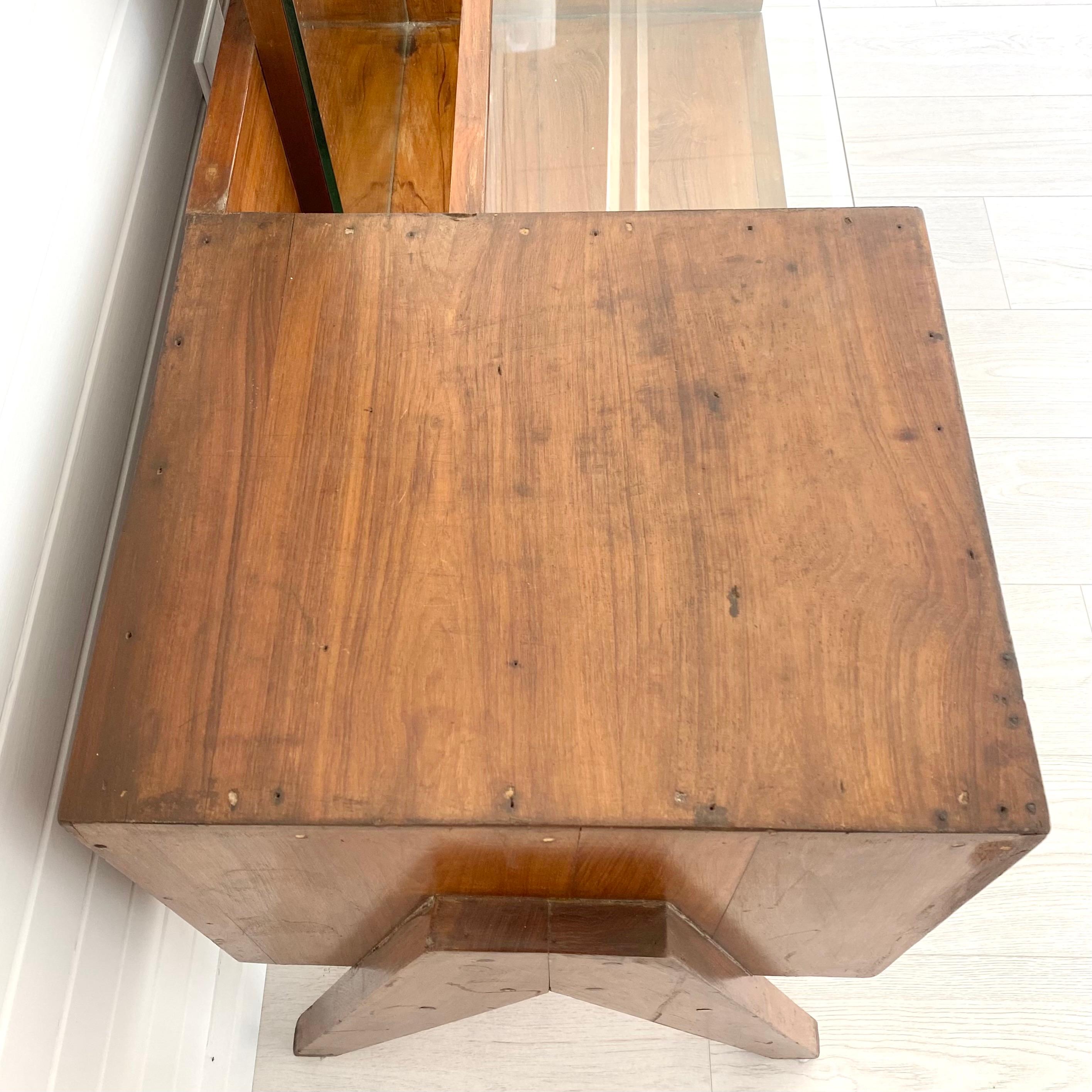 Vanité Pierre Jeanneret, années 1950 Chandigarh en vente 1