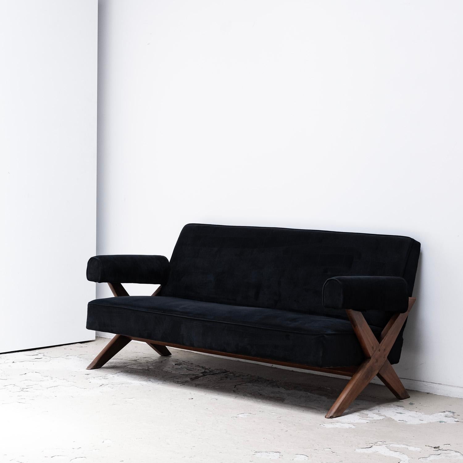 Mid-Century Modern Pierre Jeanneret Vintage Lounge Sofa / Upholstered Sofa / easy chair