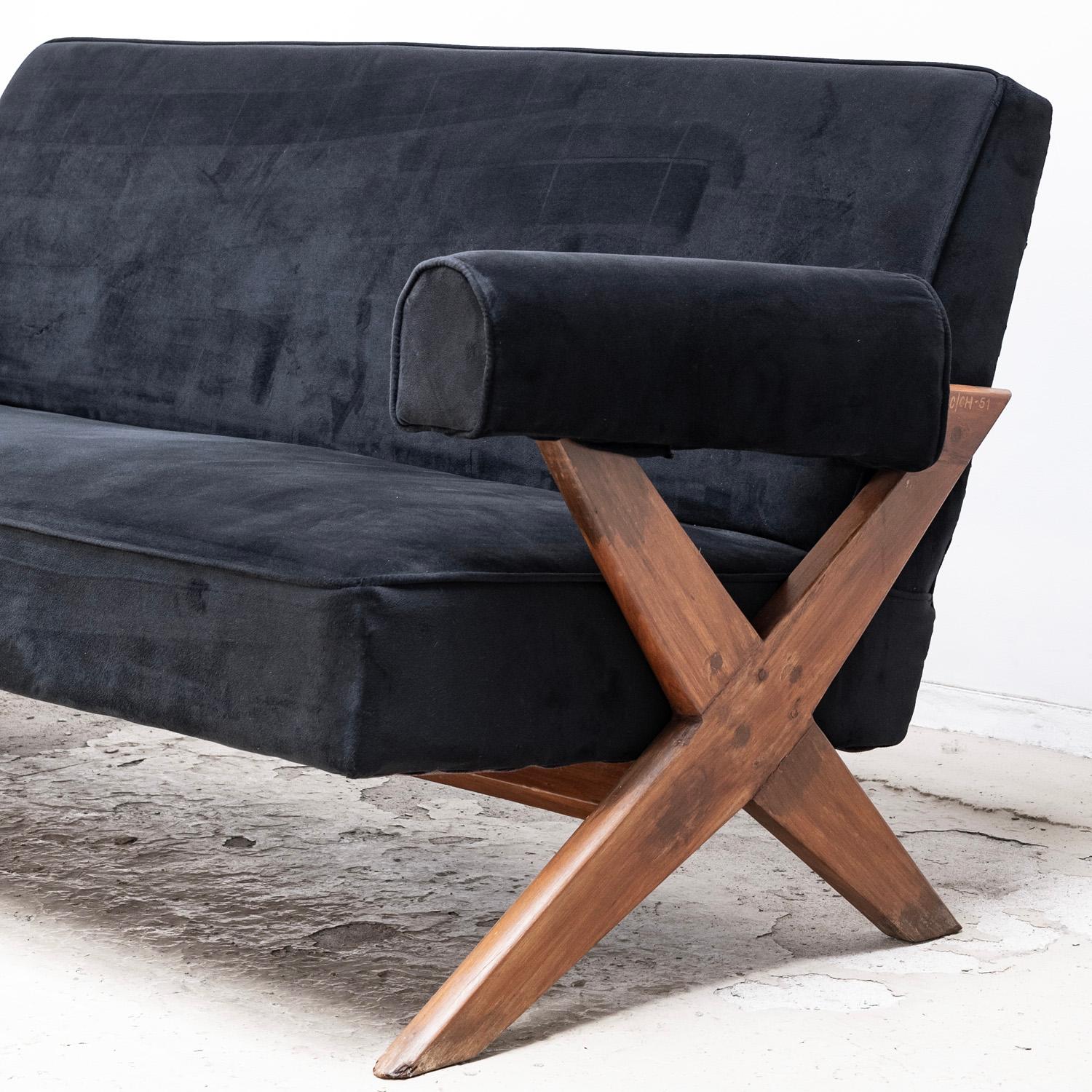 Indian Pierre Jeanneret Vintage Lounge Sofa / Upholstered Sofa / easy chair
