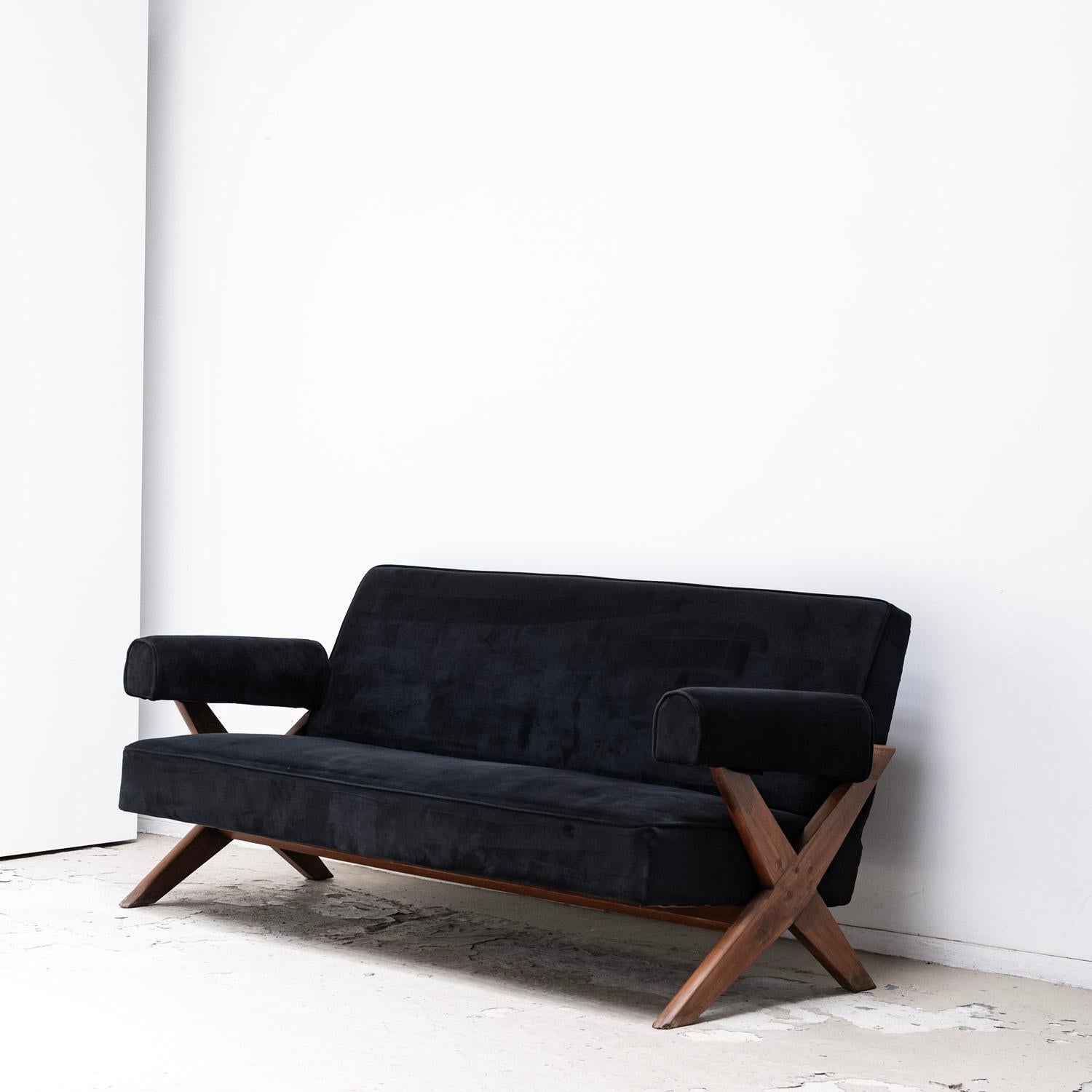 Mid-20th Century Pierre Jeanneret Vintage Lounge Sofa / Upholstered Sofa / easy chair