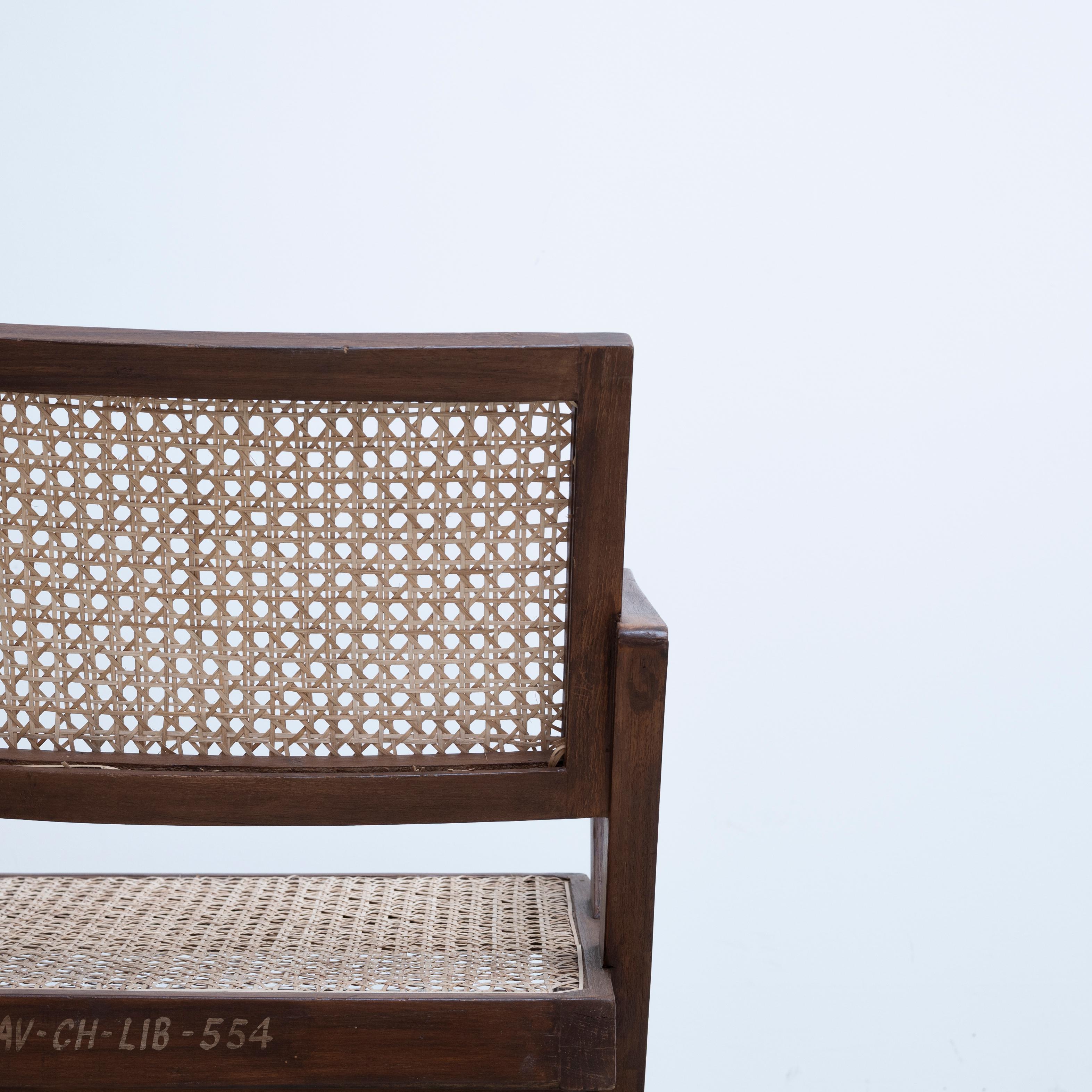 Chaise de bureau à pieds en forme de X de Pierre Jeanneret, Chandigarh, Inde, années 1960 en vente 4