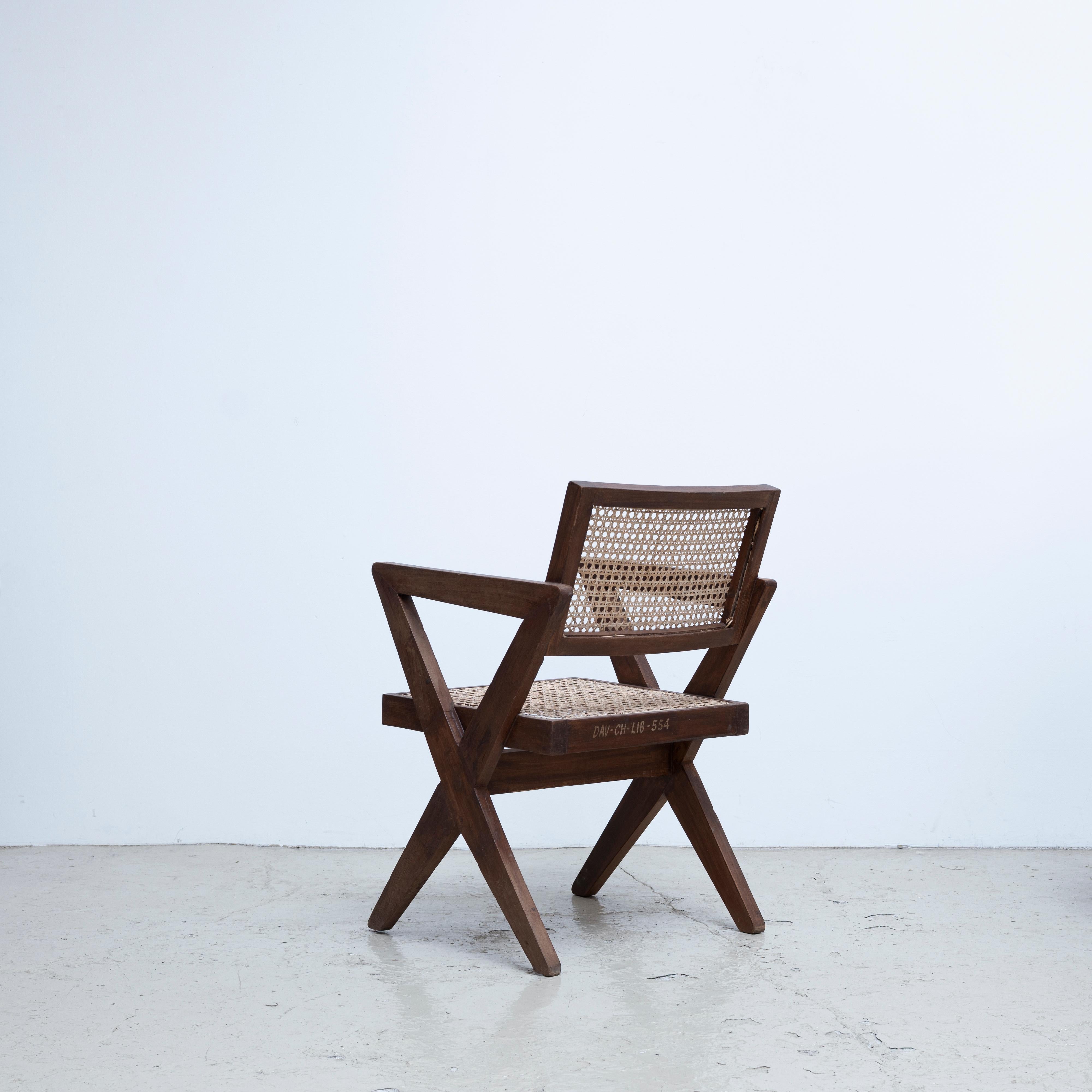 Pierre Jeanneret X-Leg Office Chair, circa 1960s, Chandigarh, India In Good Condition For Sale In Edogawa-ku Tokyo, JP