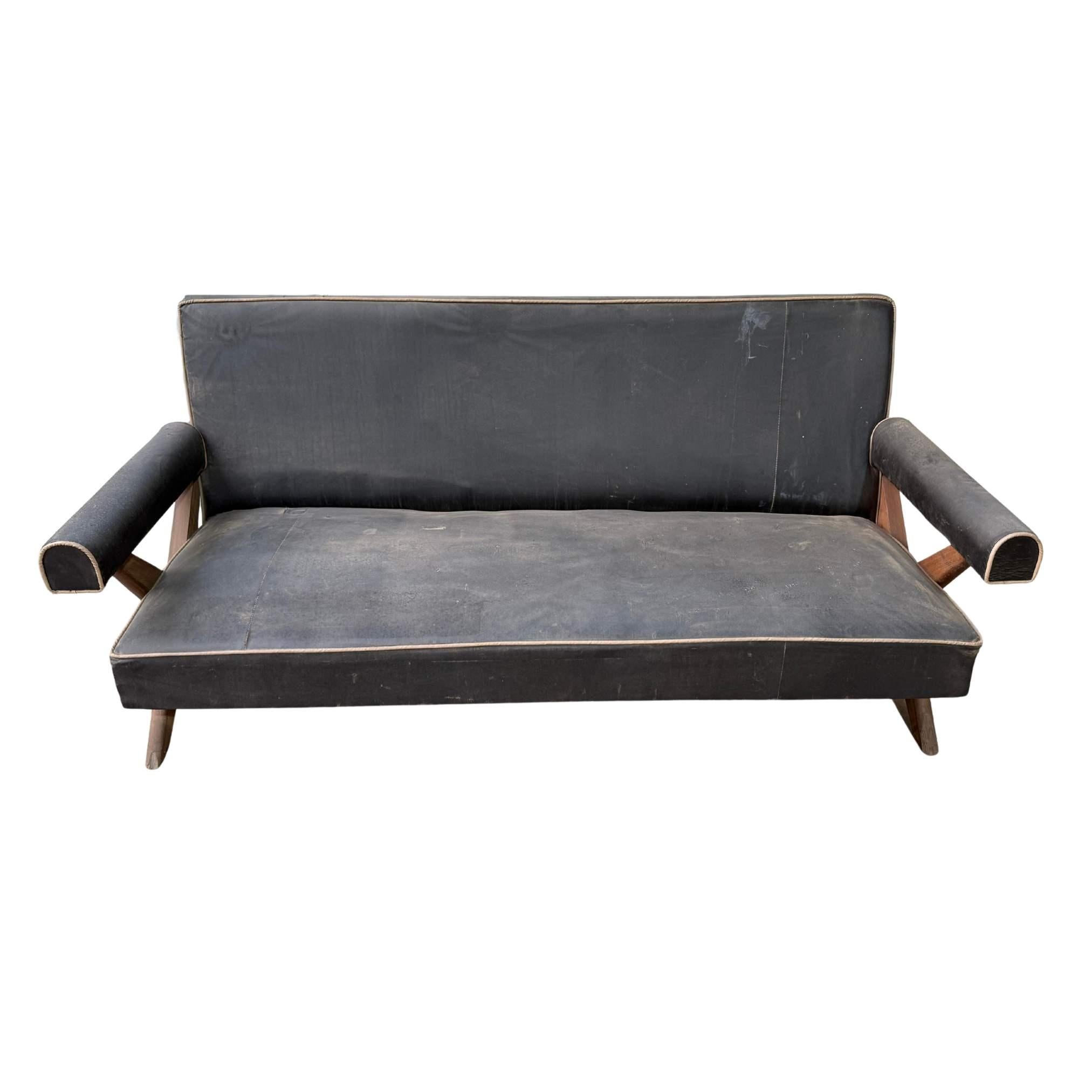 Fait main Canapé Pierre Jeanneret X-Leg, Model PJ-SI-48-A/B, Chandigarh, c. 1960 en vente