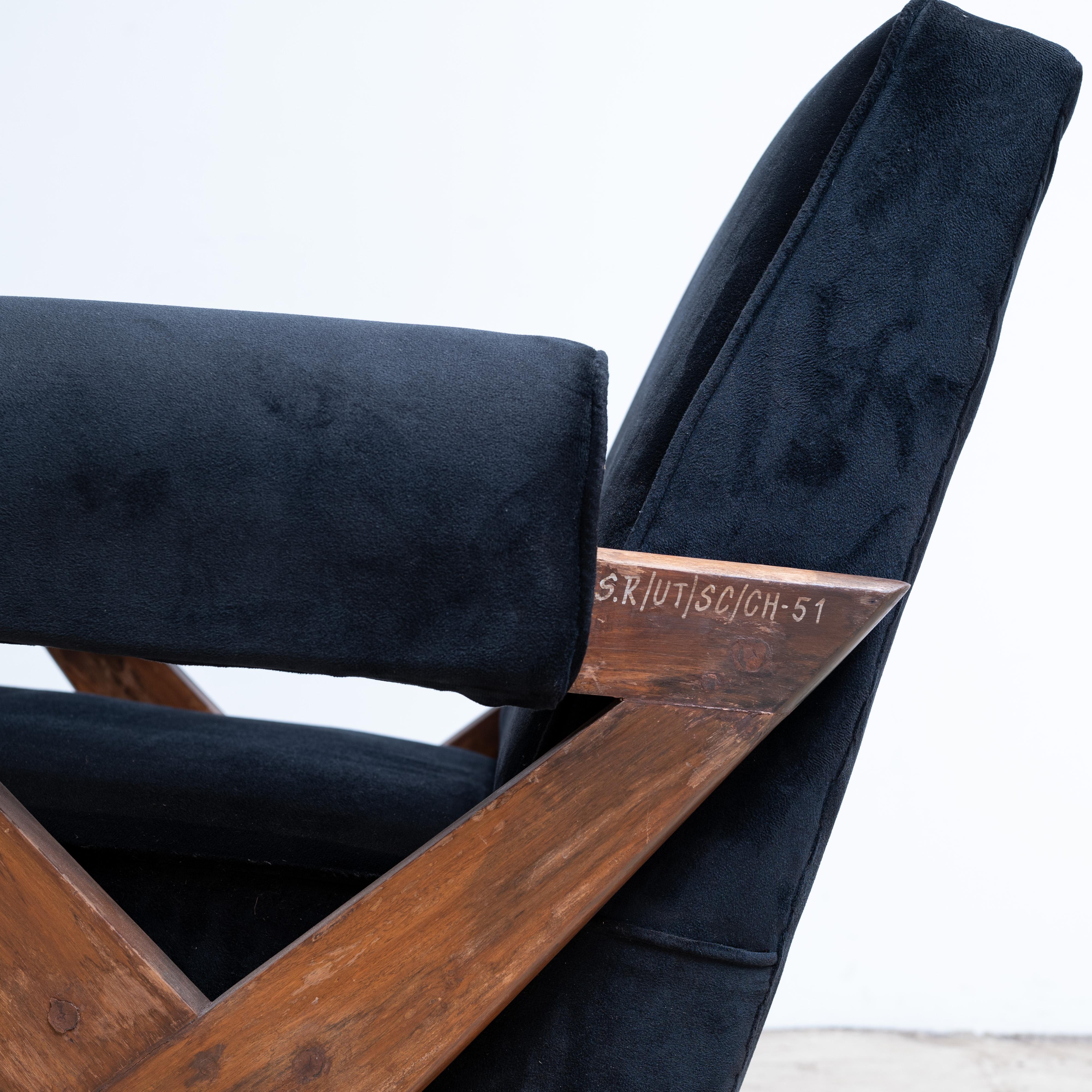 Pierre Jeanneret X-Leg Upholstered Lounge Chair, Circa 1960, Chandigarh, India For Sale 2