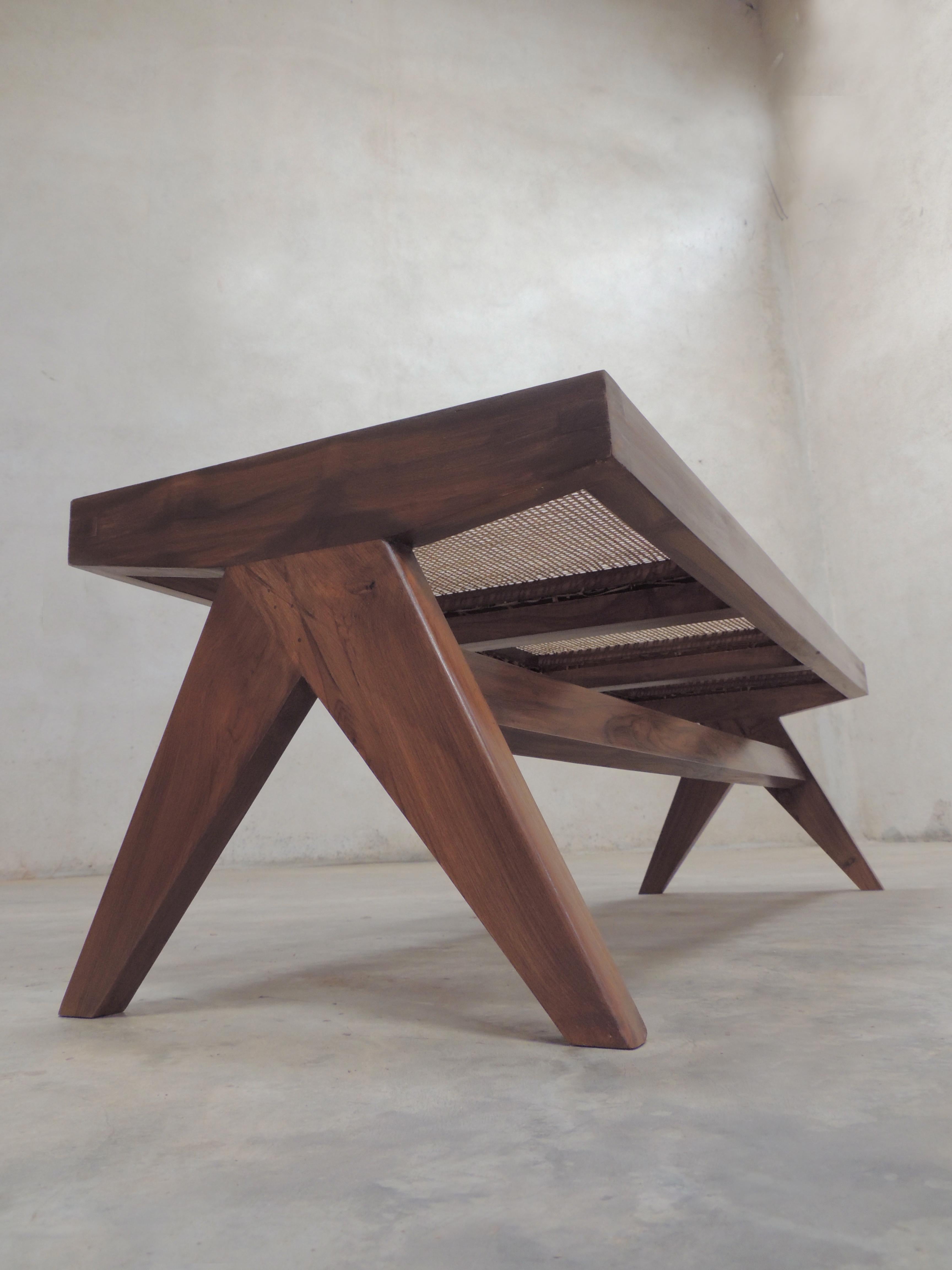 Pierre Jeanneret's Bench, Hand-Sculpted Contemporary Re-Edition In New Condition In Geneve, CH