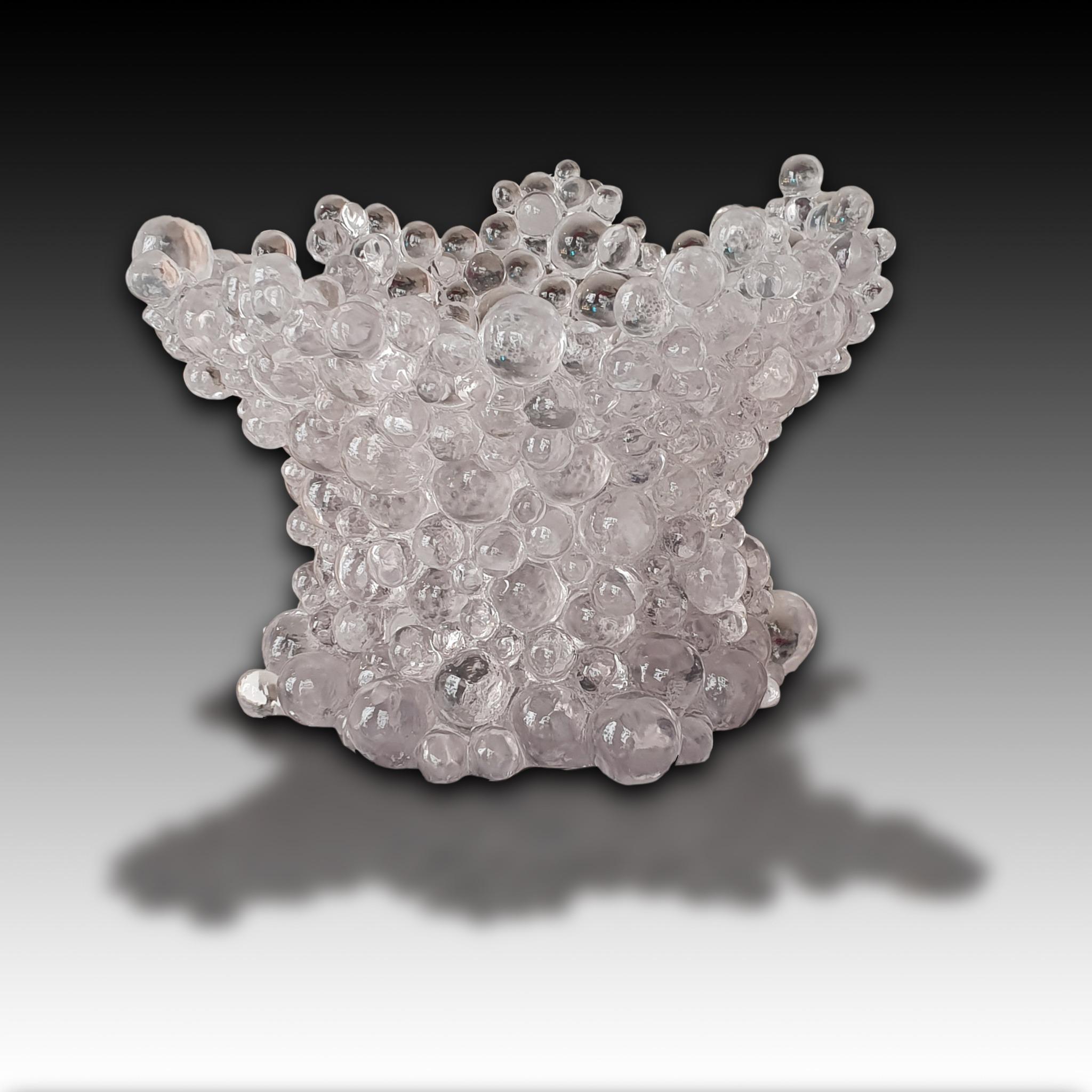 Abstract Sculpture Pierre Koukjian - BLAST BUCKET, un seau à glace en résine incolore