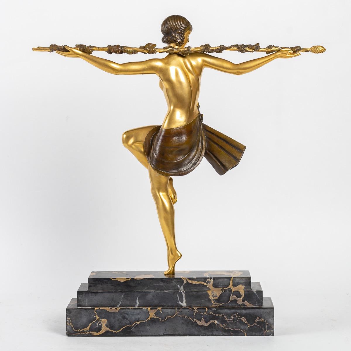 Pierre Le Faguays (1892~1962) „Dancer of Thyrsus“ Eine Art-déco-Bronzefigur  (Französisch) im Angebot