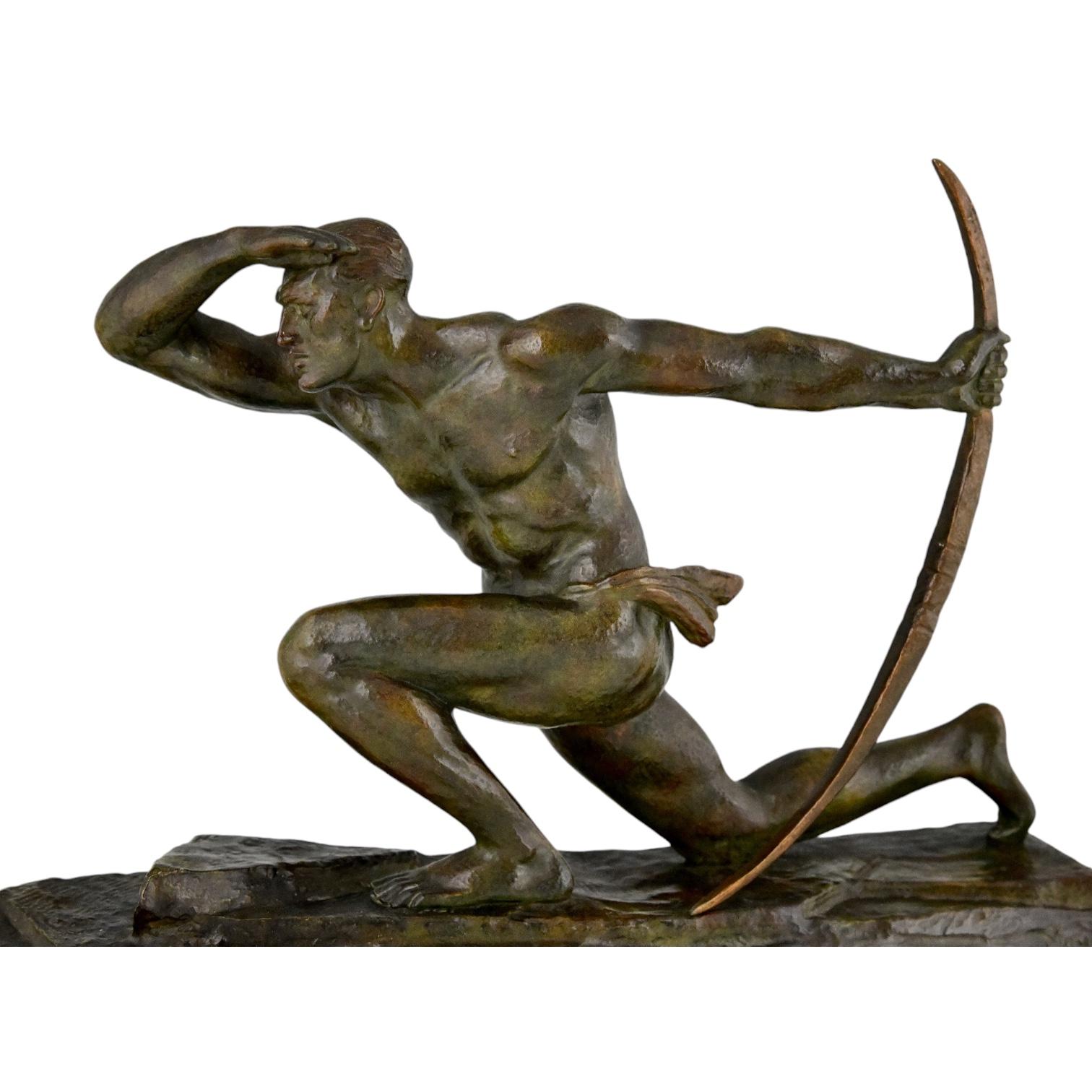 Pierre Le Faguays scultura in bronzo Art déco atleta con arco, arciere, 1930 in vendita 2