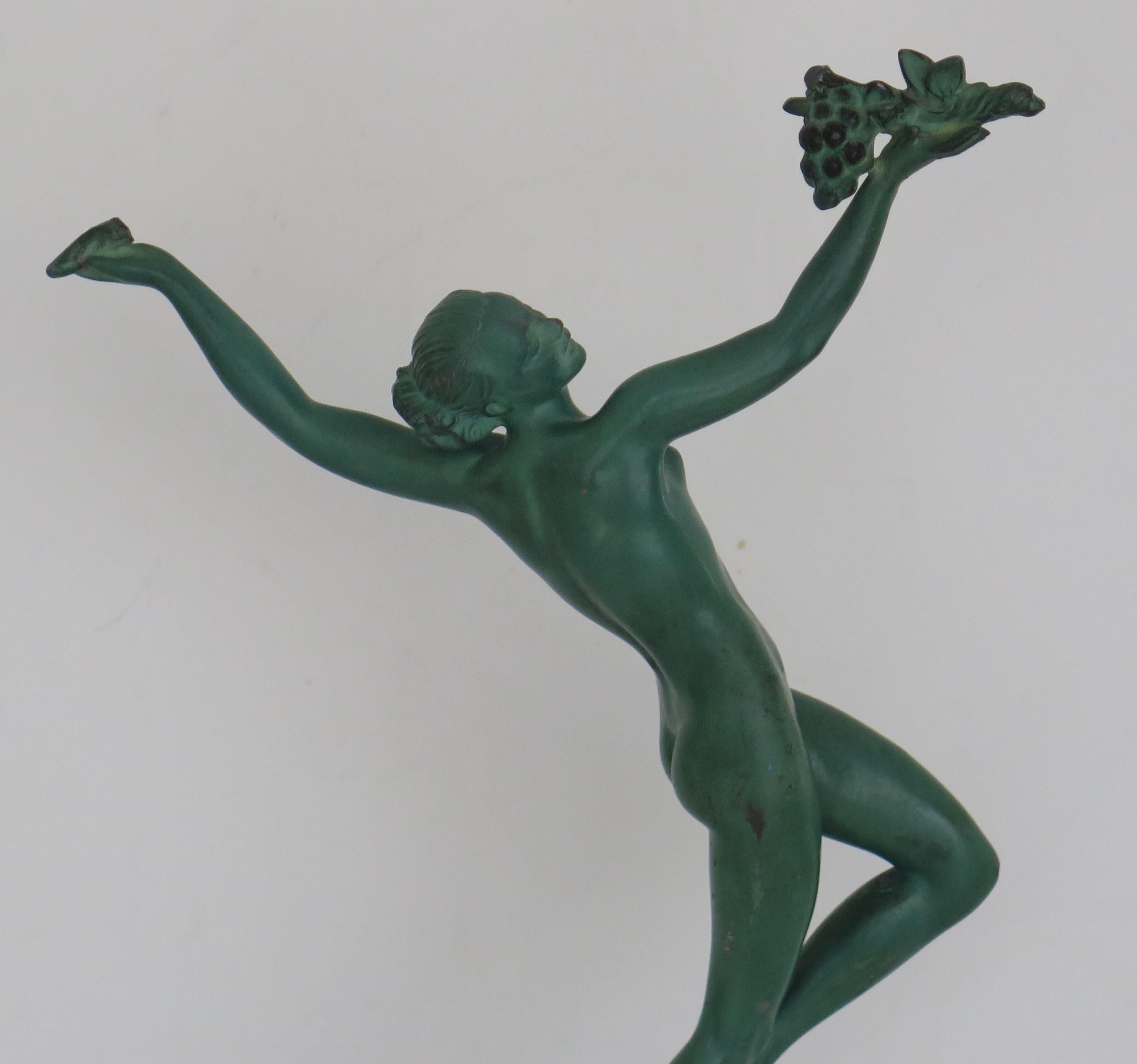 Pierre Le Faguays Figurine-Intoxication Signiert Guerbe Französisch um 1930 (20. Jahrhundert) im Angebot