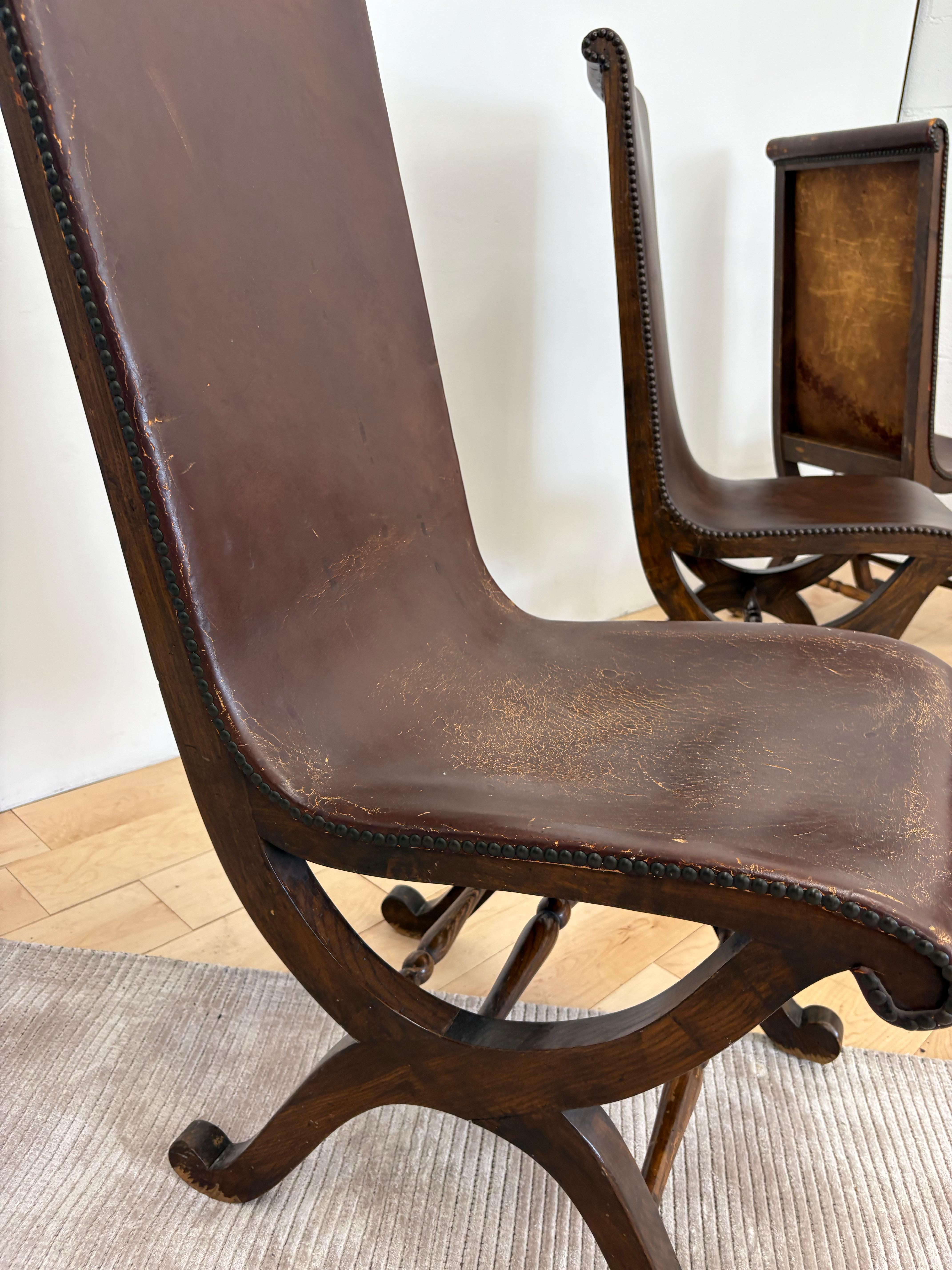 Sillas Slipper Españolas marrones de Pierre Lottier por Almazan, años 50 Renacimiento neoclásico en venta
