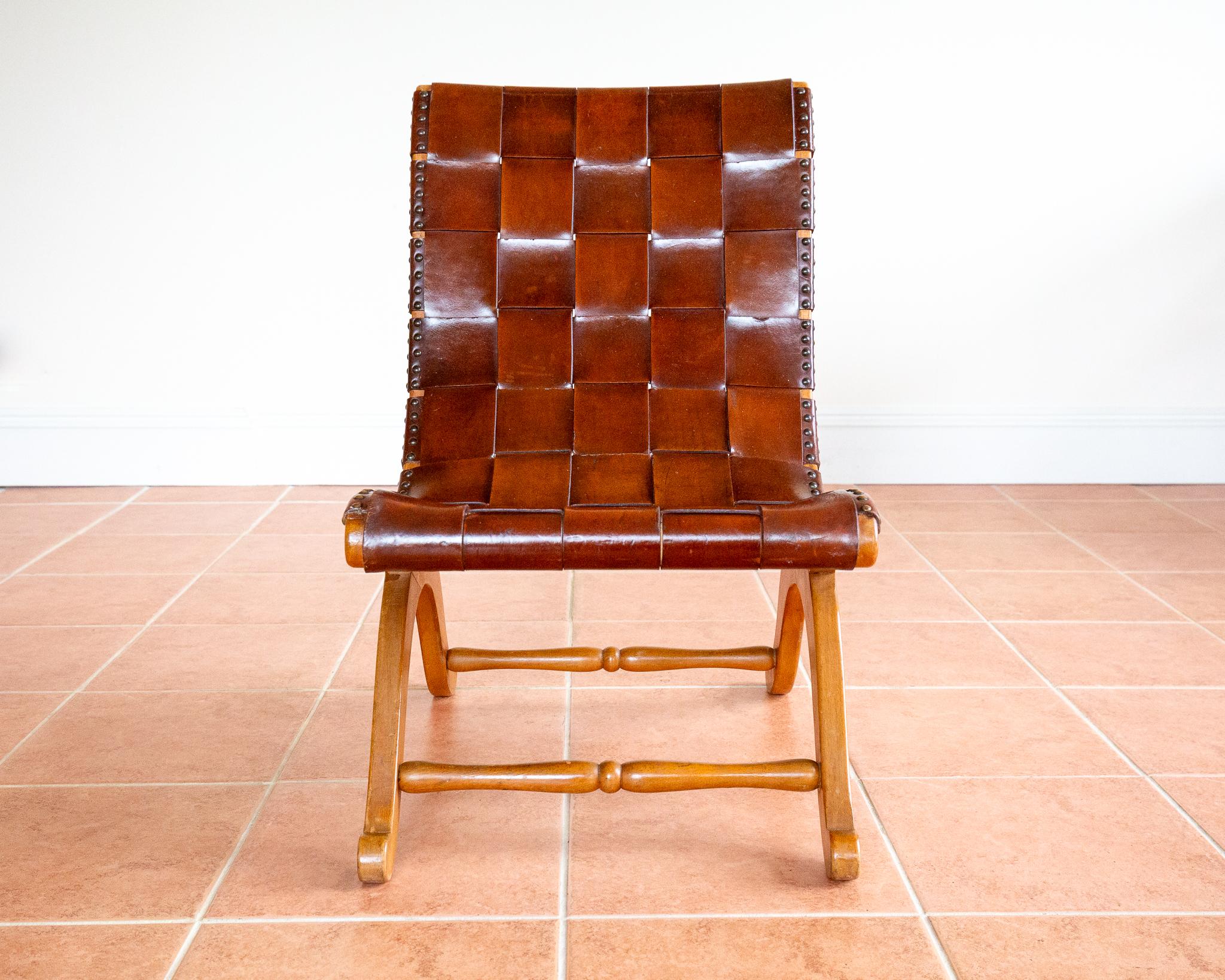 Neoclassical Revival Pierre Lottier Cigar Leather Strap Slipper Lounge Chair 1960s MCM Blonde Tan For Sale