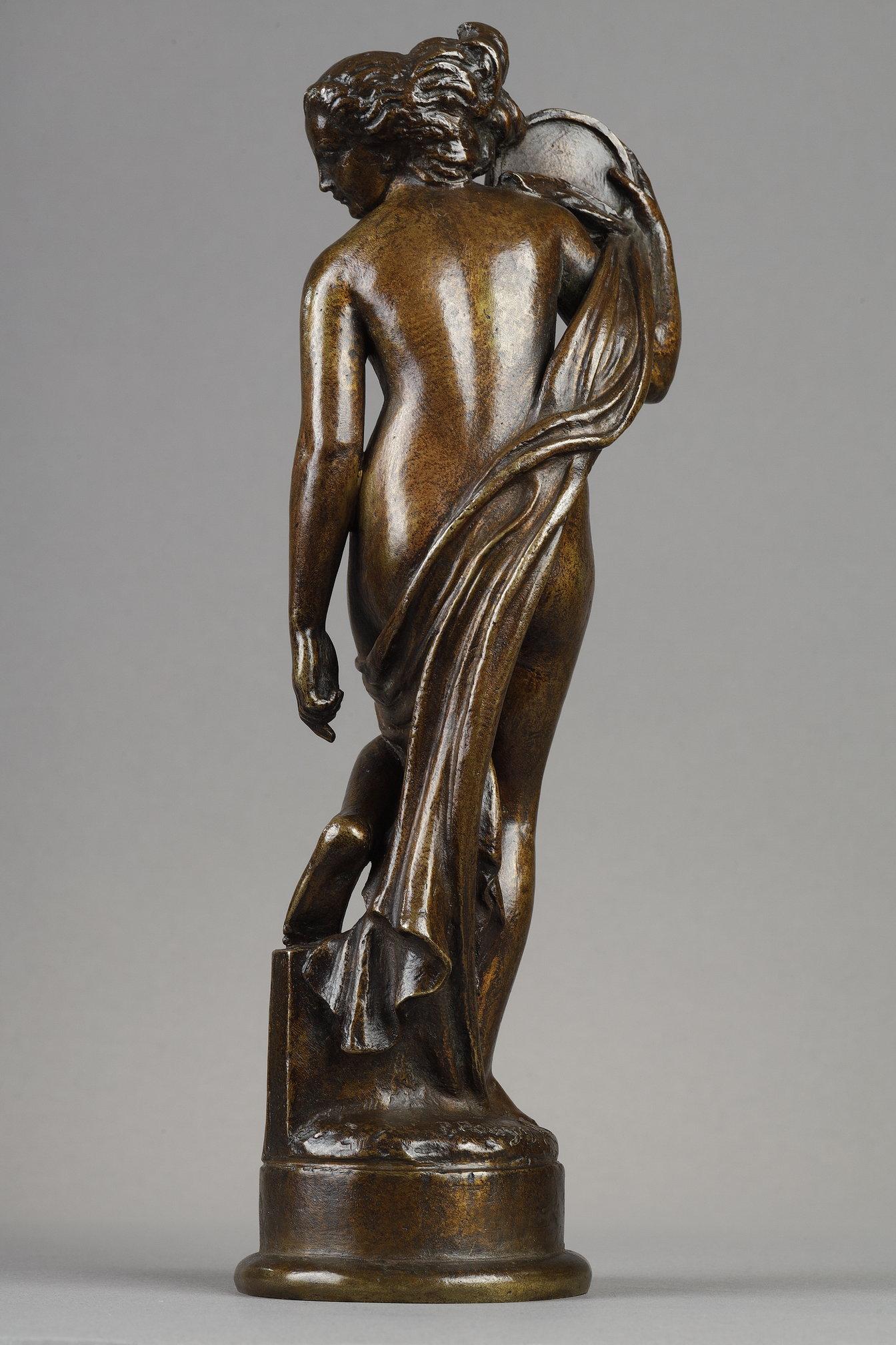 Terpsichore, Musa della danza
di Pierre Marie POISSON (1876-1953)
 
Scultura con patina d'oro scuro antico
firmato sulla base 