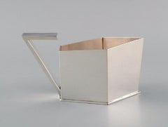 Pierre Meurgey, Paris. Two cubist pots in plated silver. Mid 20th C.