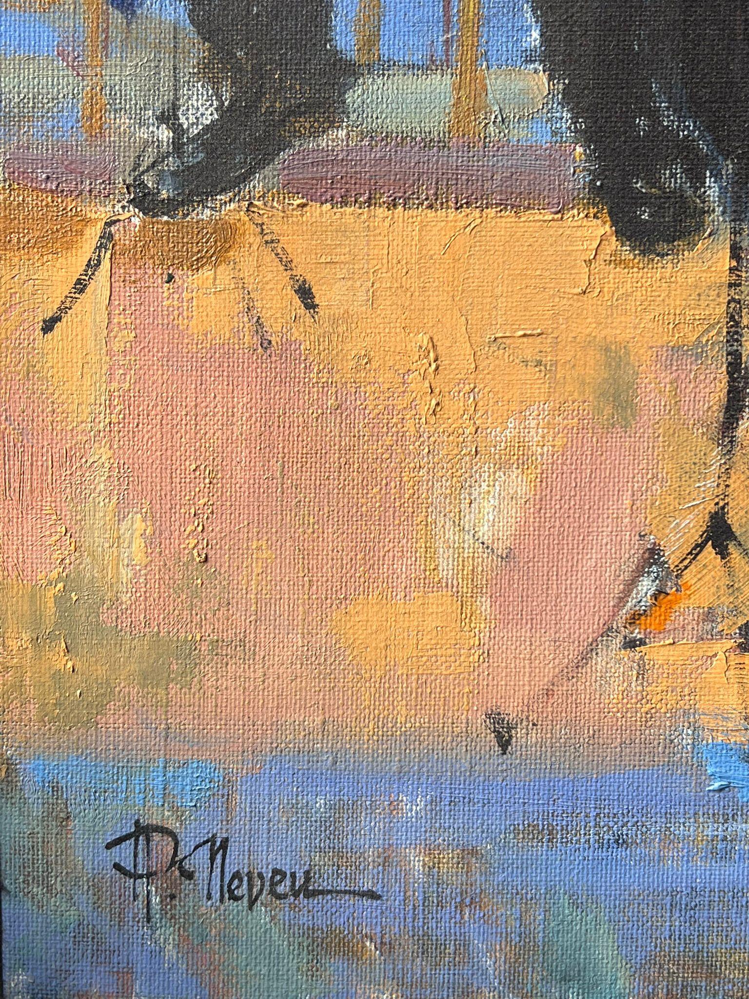 Orchester Musiker spielen Cellos und Geigen in warmer Konzertszene Französisches Öl im Angebot 1