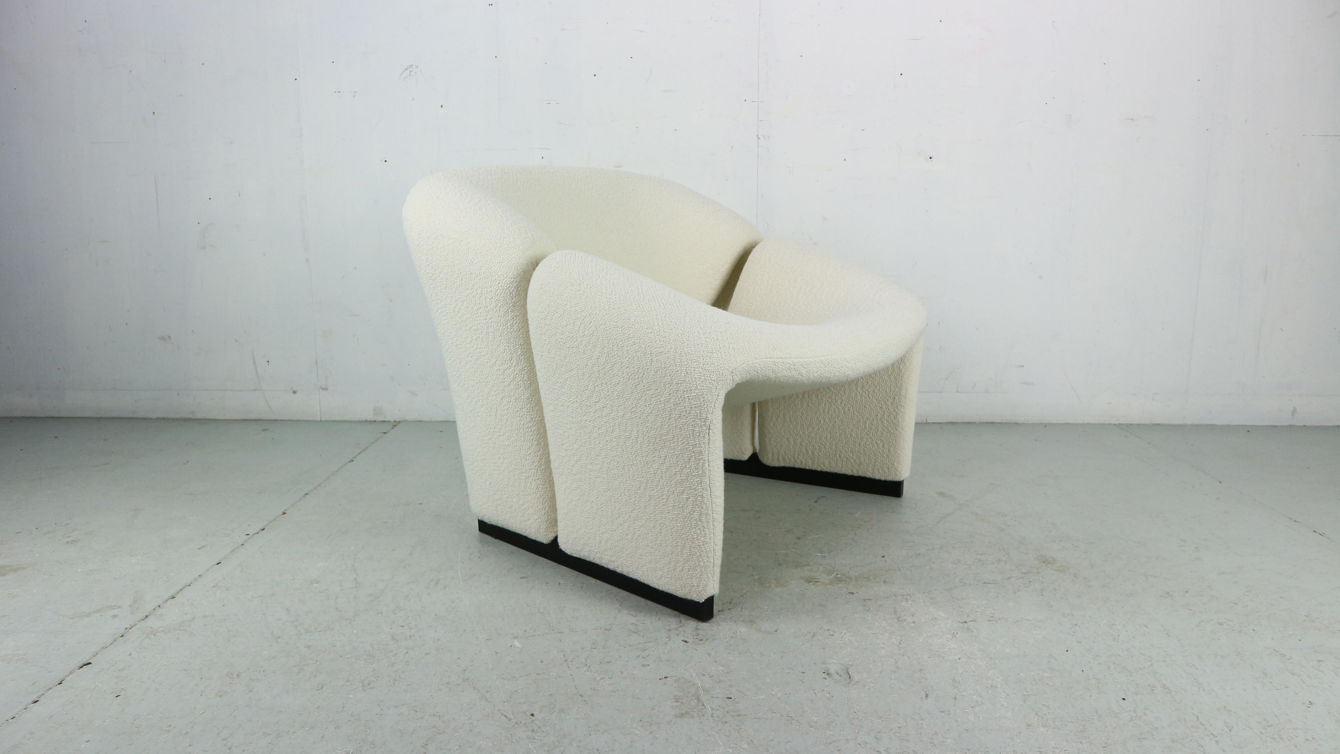Pierre Paulin 1st Edition F580 Groovy Armchair for Artifort, New Upholstery 7