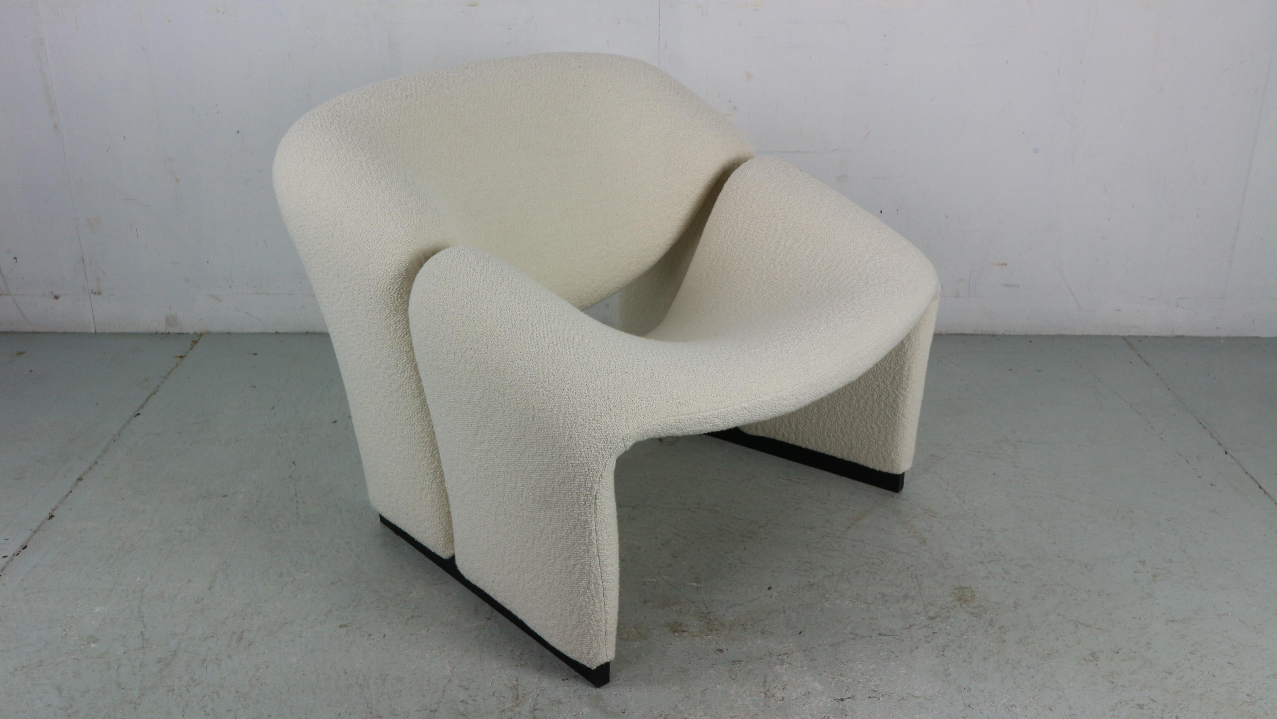 Pierre Paulin 1st Edition F580 Groovy Armchair for Artifort, New Upholstery In Excellent Condition In The Hague, NL