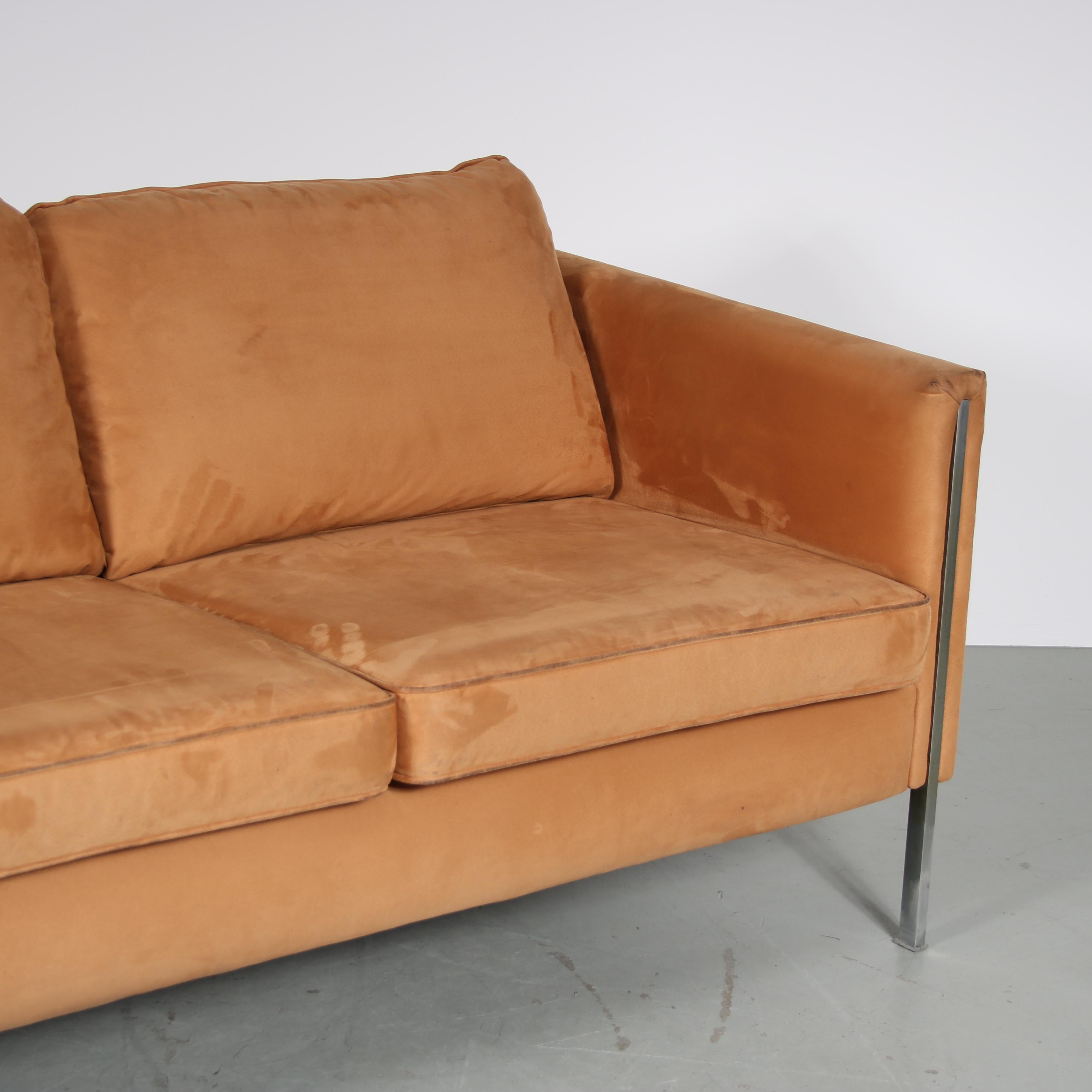 Pierre Paulin “442/3” Sofa for Artifort, Netherlands 1960 In Good Condition In Amsterdam, NL