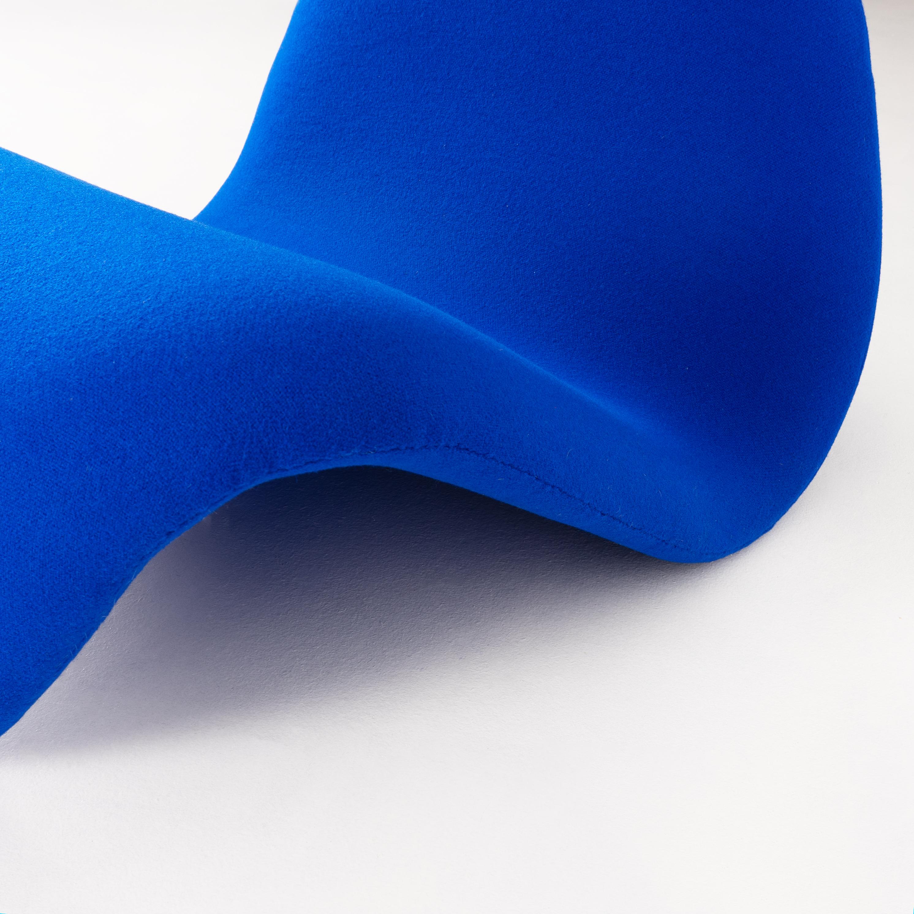 Pierre Paulin, 557 o Tongue Chair, Artifort, 1967, colore a libera scelta in vendita 3