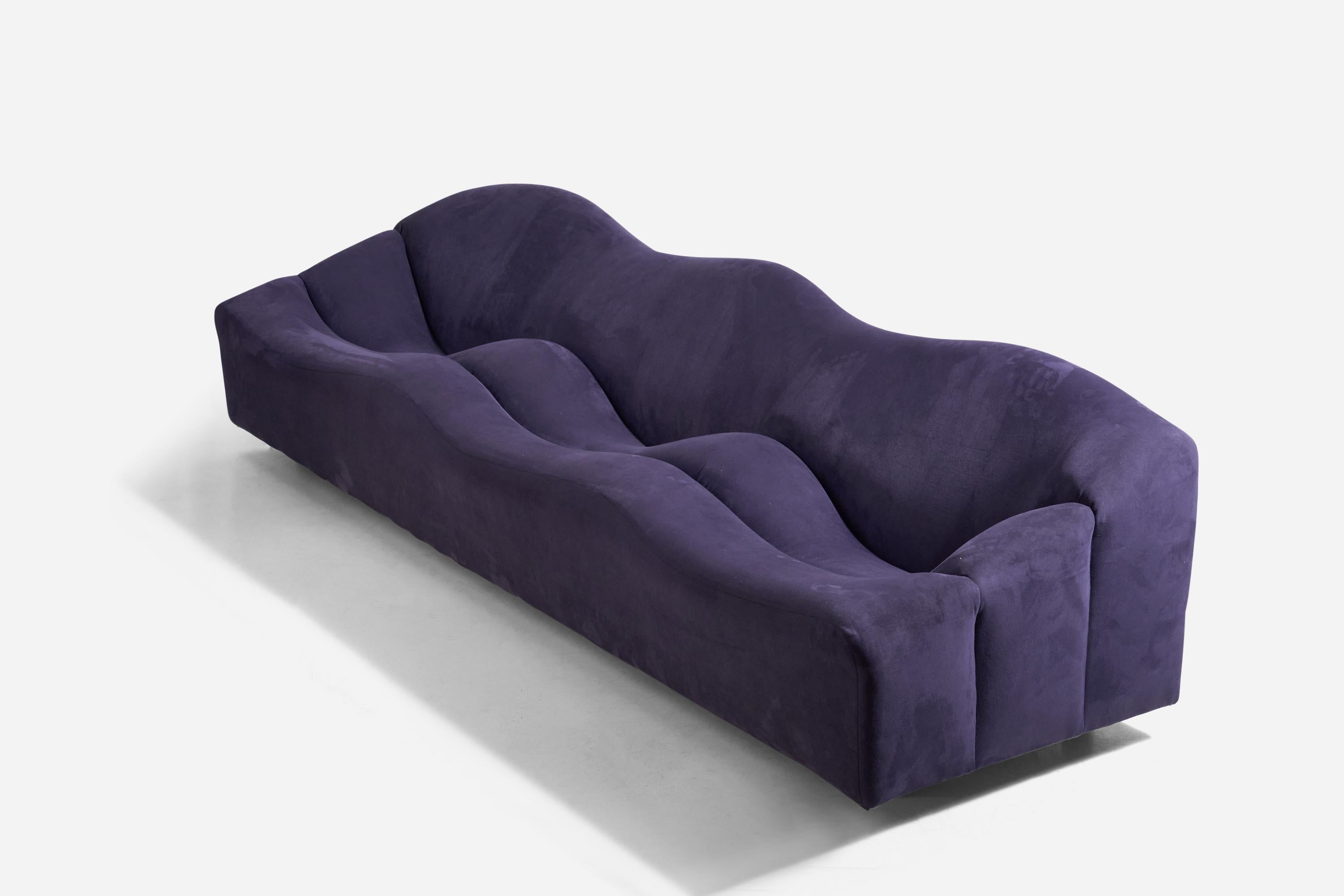 Ein violettes ABCD-Sofa aus Samt, entworfen von Pierre Paulin und hergestellt von Artifort, Niederlande, 1960er Jahre. 

Ursprünglich bezogen von Turner Limited, 305 East 63rd street, New York. 