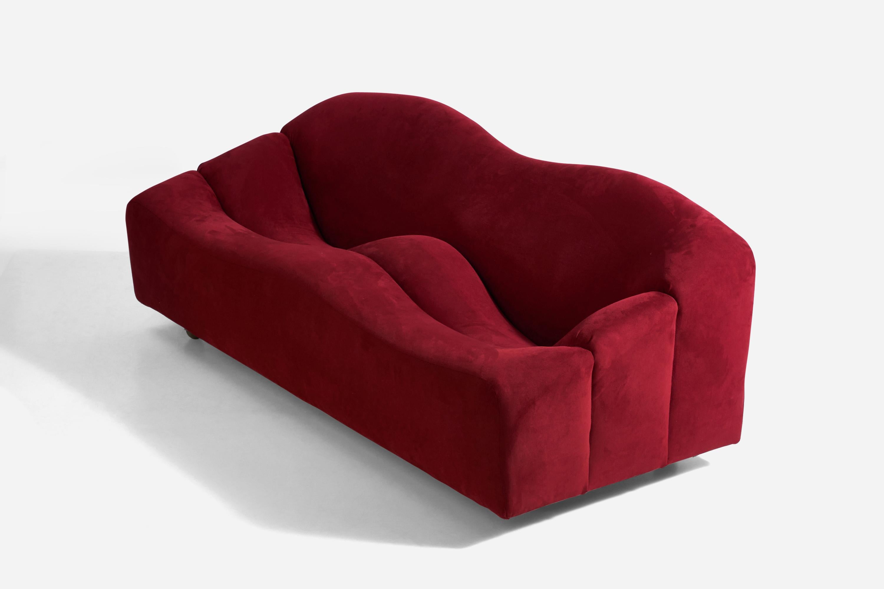 A red velvet ABCD sofa designed by Pierre Paulin and produced by Artifort, Netherlands, 1960s. 

Originally sourced from Turner Limited, 305 East 63rd street, New York. 