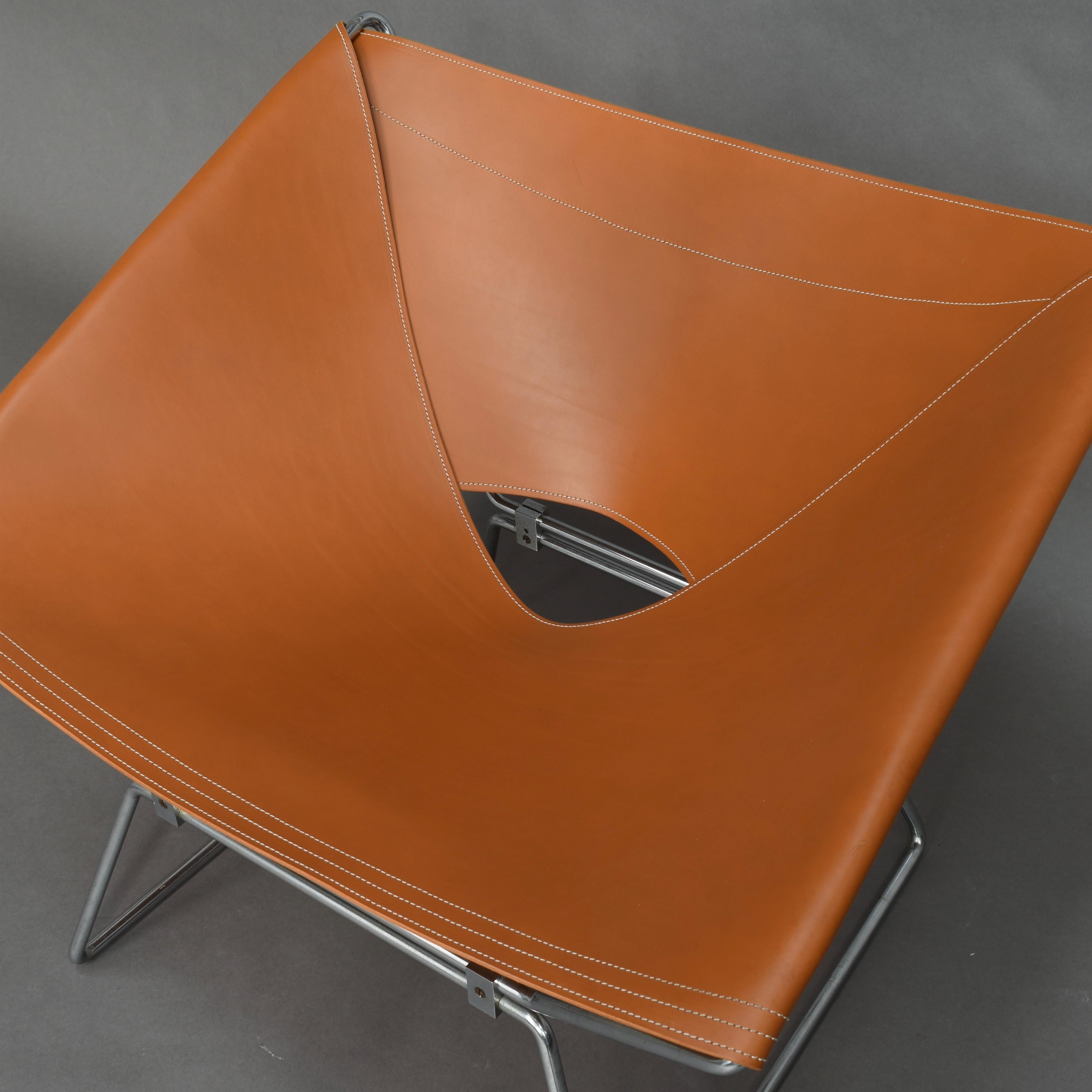 Mid-Century Modern Fauteuil papillon Anneau AP-14 de Pierre Paulin en cuir de selle neuf, années 1950