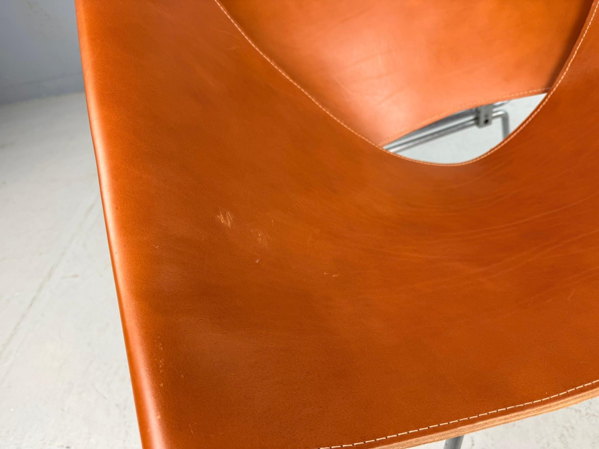 Pierre Paulin AP-14 cognacfarbener Ledersessel für A. Polak, 1955 im Angebot 5