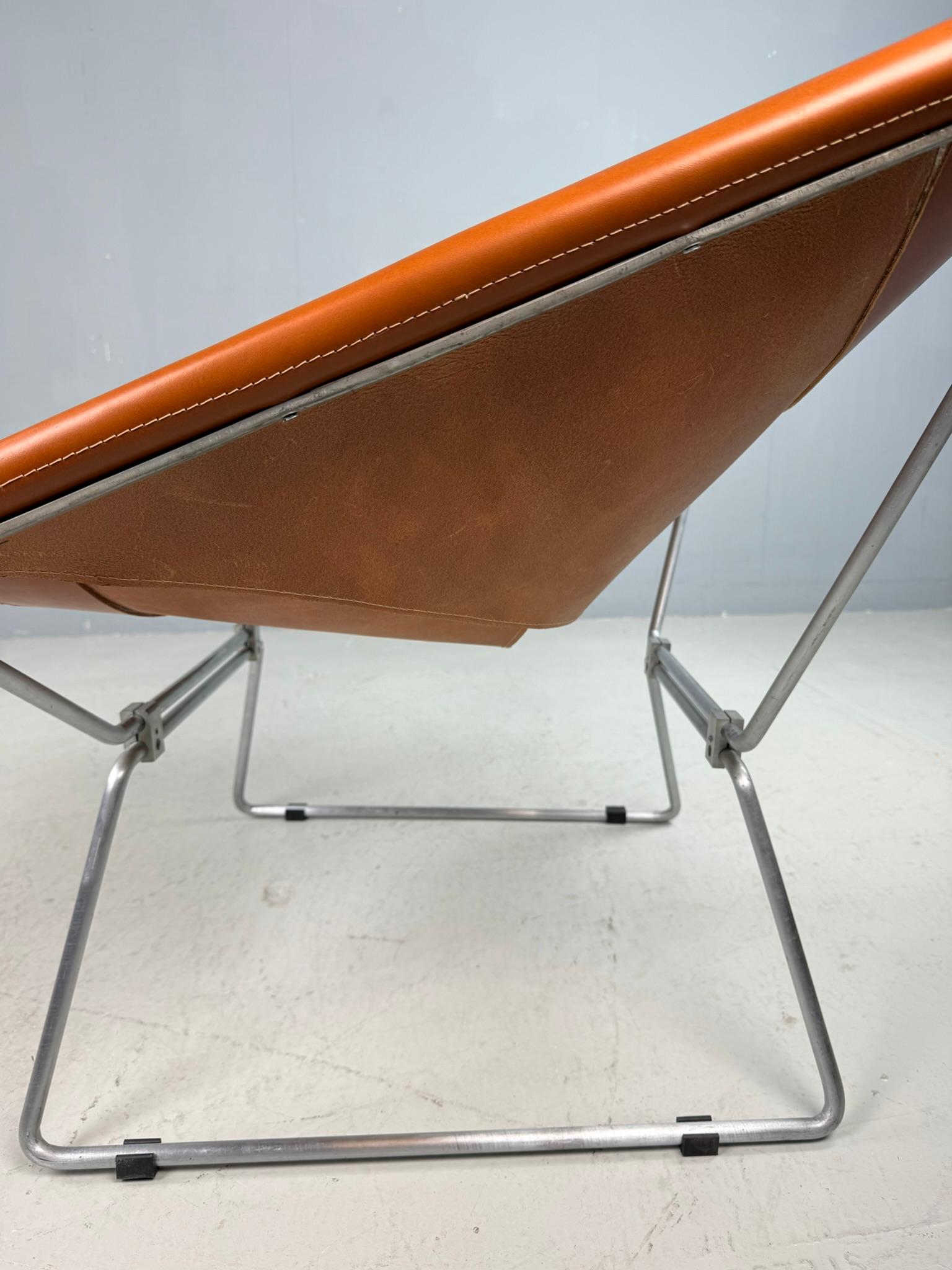 Pierre Paulin AP-14 cognacfarbener Ledersessel für A. Polak, 1955 im Angebot 11