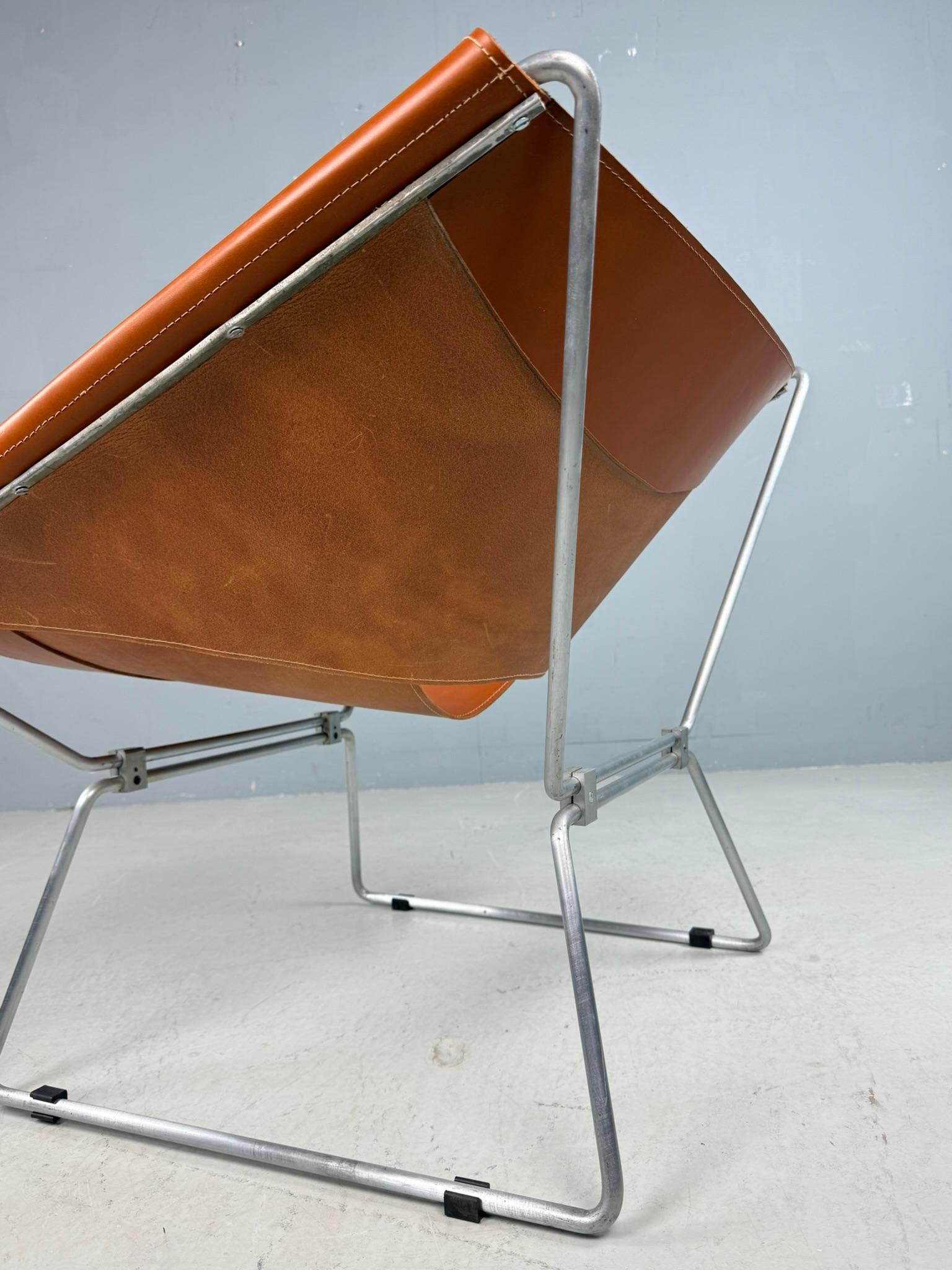 Pierre Paulin AP-14 cognacfarbener Ledersessel für A. Polak, 1955 im Angebot 2